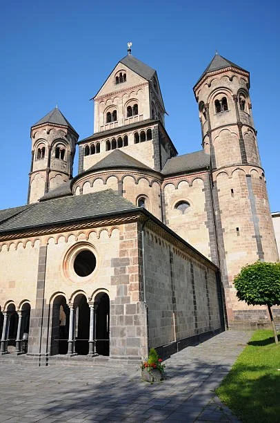  Maria Laach Abbey build in 12th century. the Abbey is situated on the shore of the Laacher See (Lake Laach), near Andernach, in the Eifel region of the Rhineland-Palatinate in Germany. - Abtei Maria Laach erbaut im 12. Jahrhundert im romanischem Bau