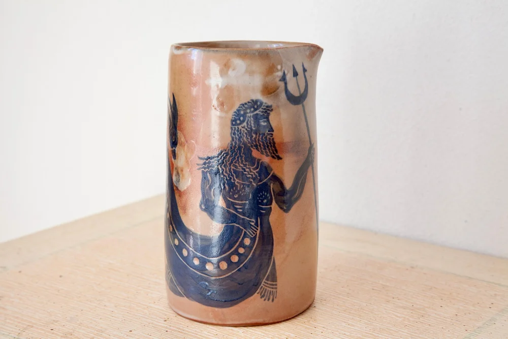 Jug by Clara @clara.holt.ceramics 