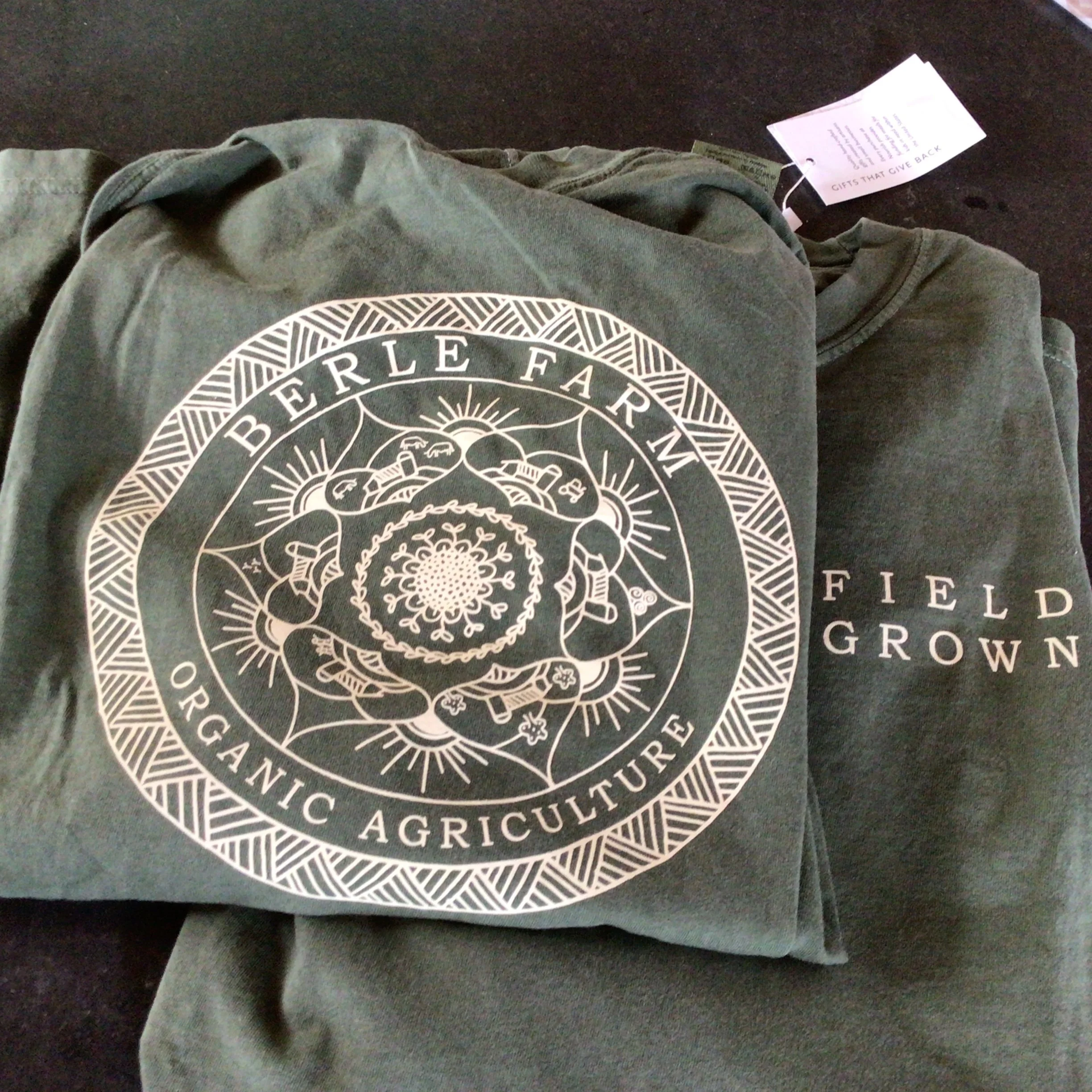 t shirt long leeve green.JPG