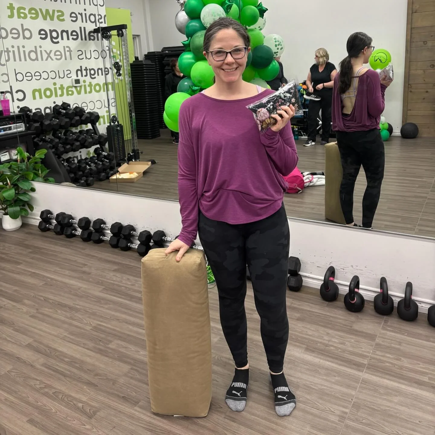 Please buy a lottery ticket. 

Out of the HUNDREDS of people we saw this week, Heather took home yet another prize! 😂

A. Congratulations!! 🎉🎈Well deserved! And &hellip;

B. What&rsquo;s your secret?? 😂