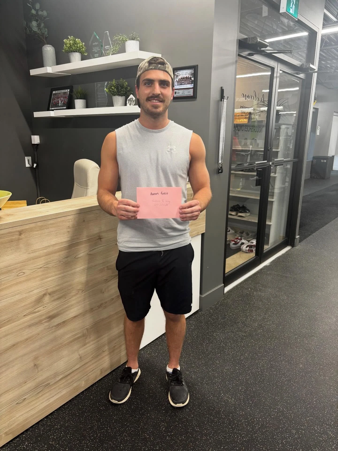 Another winner!! 

End of North Week raffles continue. Congrats @aaronfusco for winning the gift certificate from @balloonsbylewy 

@balloonsbylewy decorated the Gym for North Week this year- such a fantastic job!! 👏👏👏