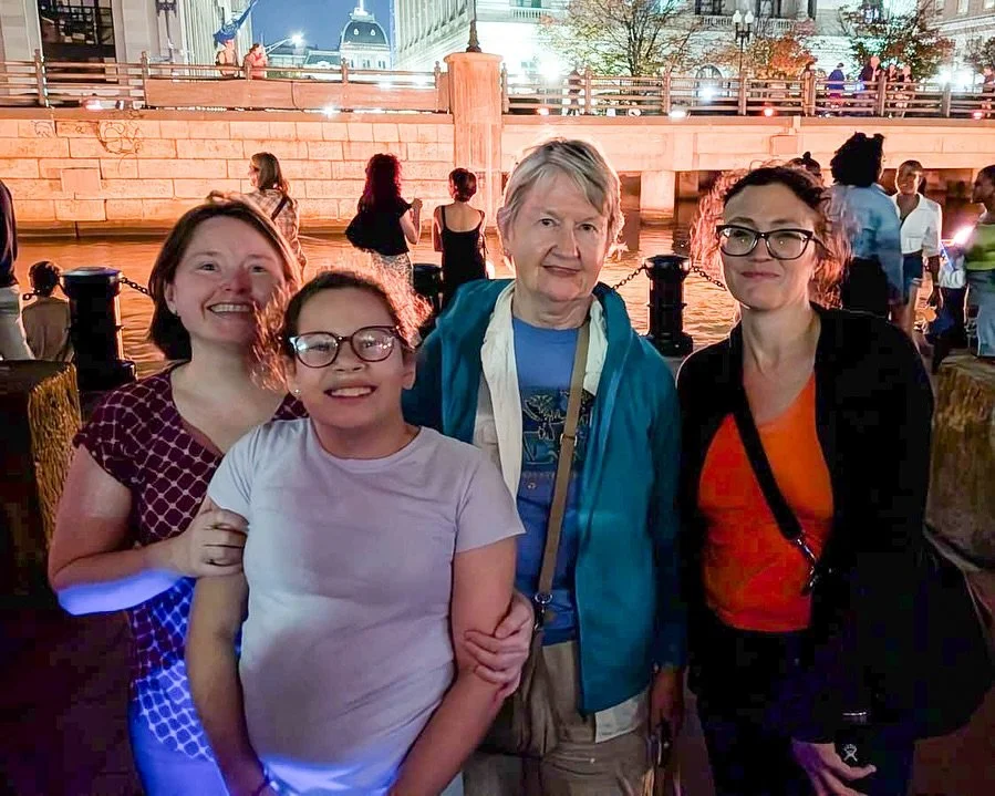 Some of our incredible members from the Wanderful Boston Hub exploring a local gem together- the WaterFire Providence in Rhode Island! 🔥

This unique event lights up the Providence River with over eighty sparkling bonfires, transforming the city int