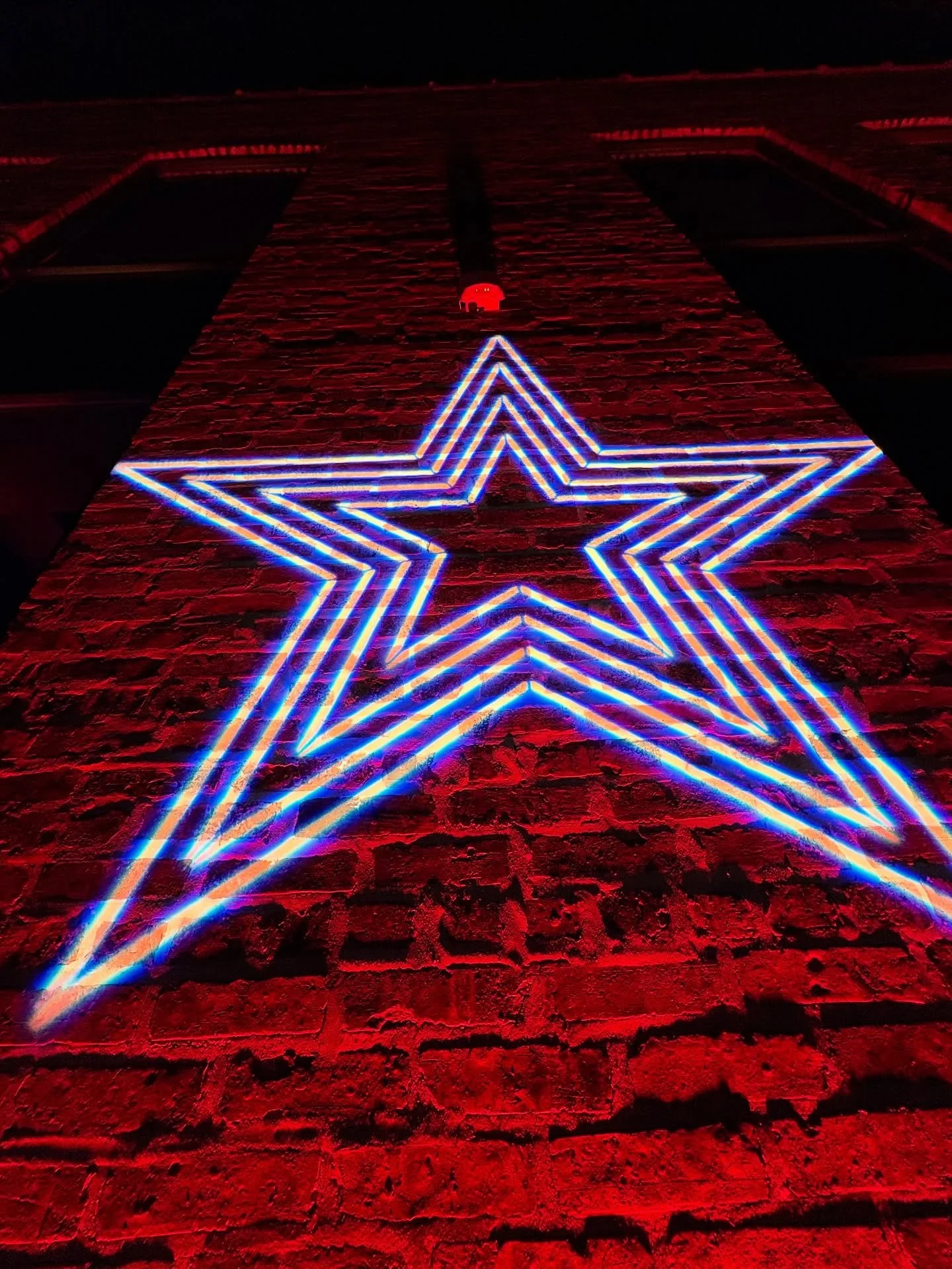 Ok Challenge 💥💥💥

 🔋Perform a 45 second jazz combination every ten minutes within an hour. 

🔋When you aren&rsquo;t dancing, socialize on the dance floor with fans. 

🔋 Repeat every other hour within a six hour event window. 

IIGHT GO ‼️‼️
.
.