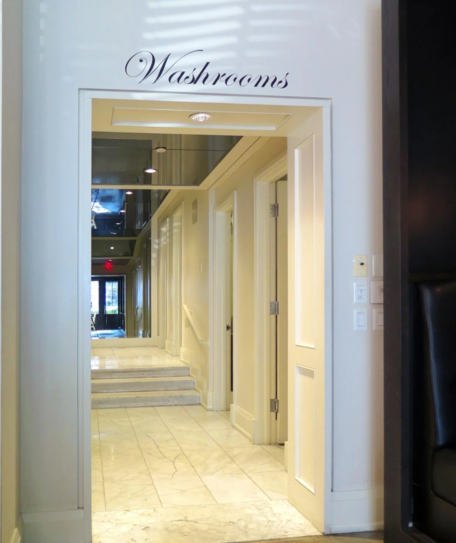 018To_Washrooms.jpg