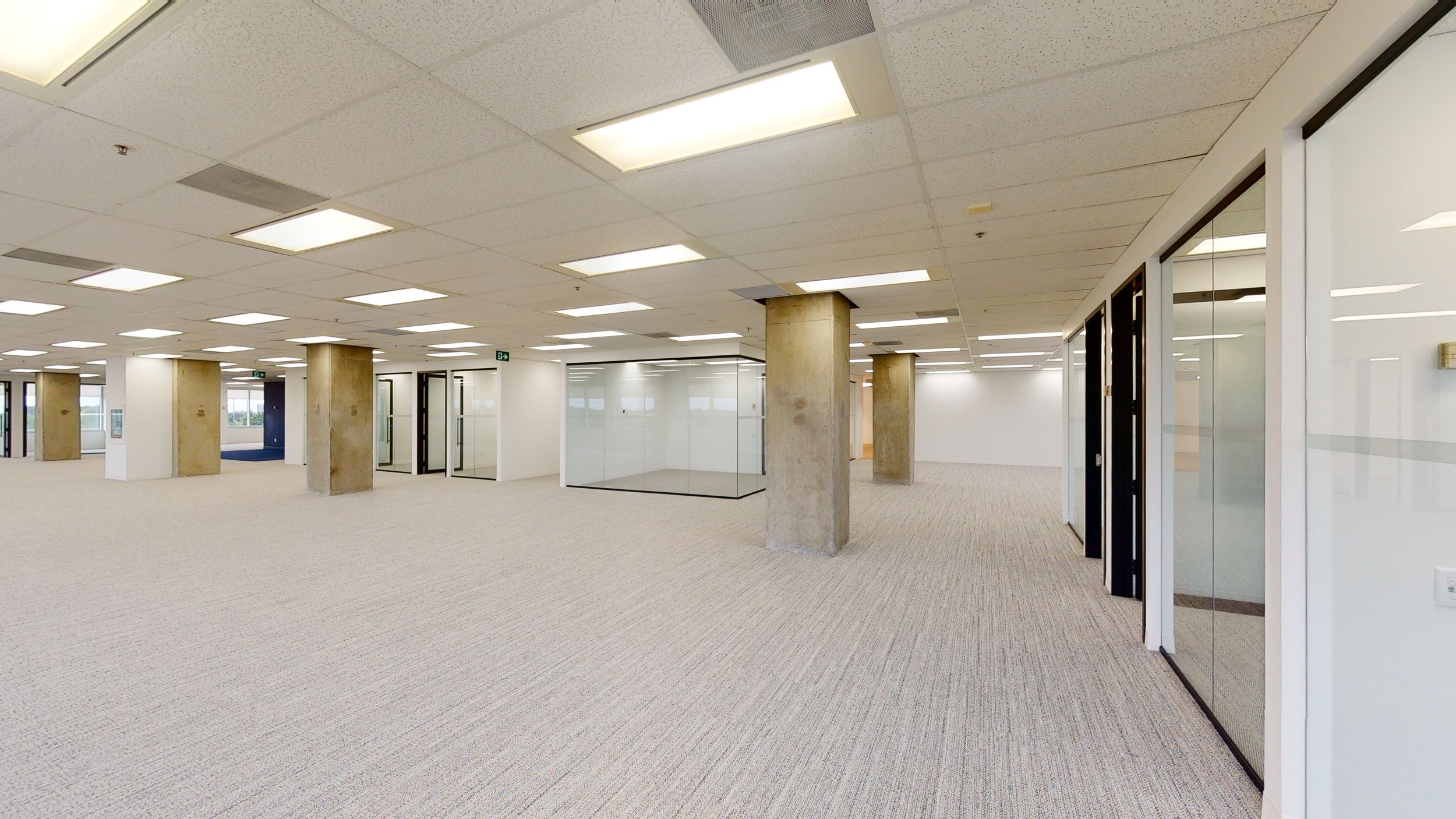 2680 Skymark Avenue5.jpeg