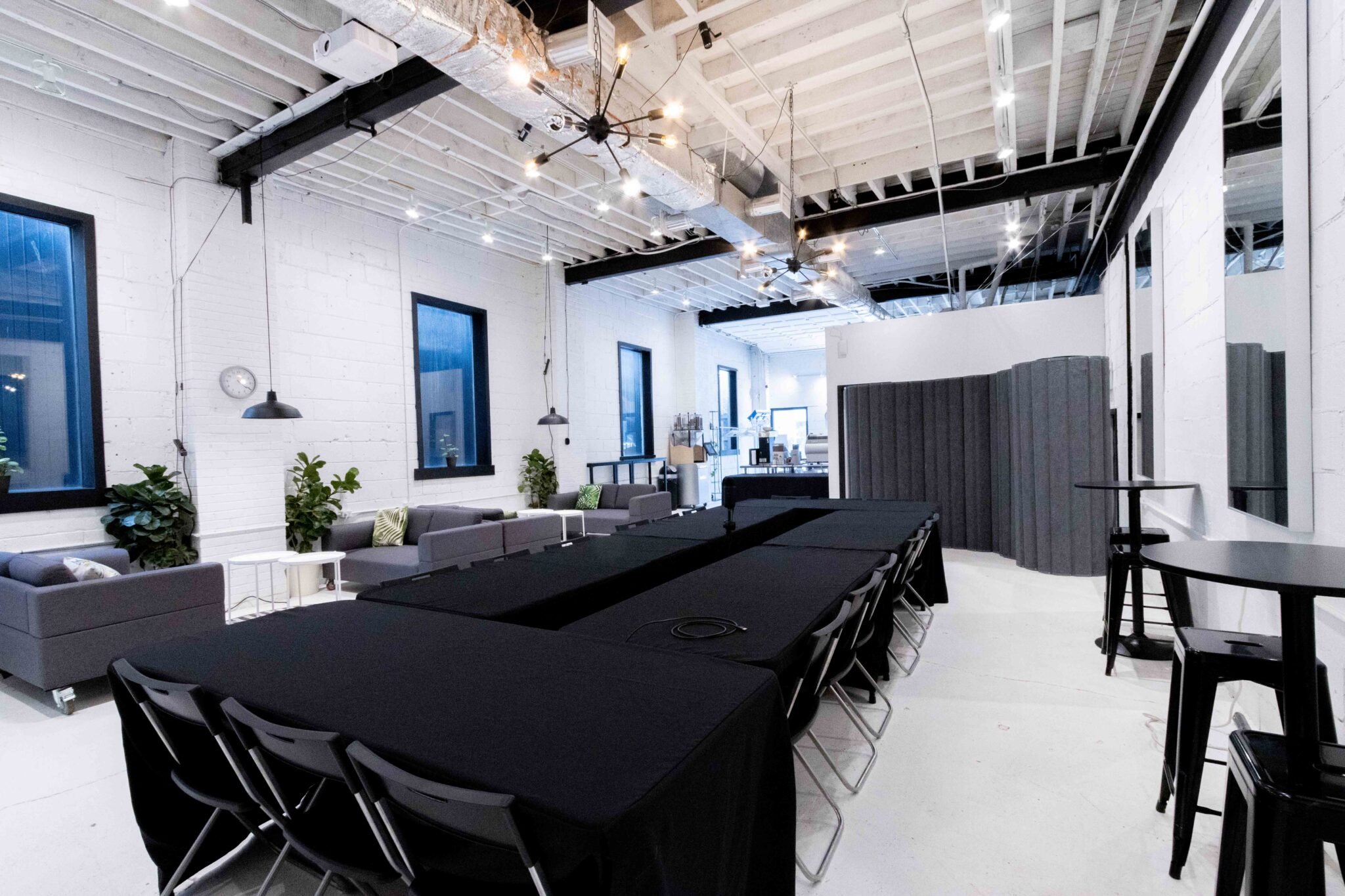 StartWell-Event_Studio-Cafe_Side-16-scaled.jpeg