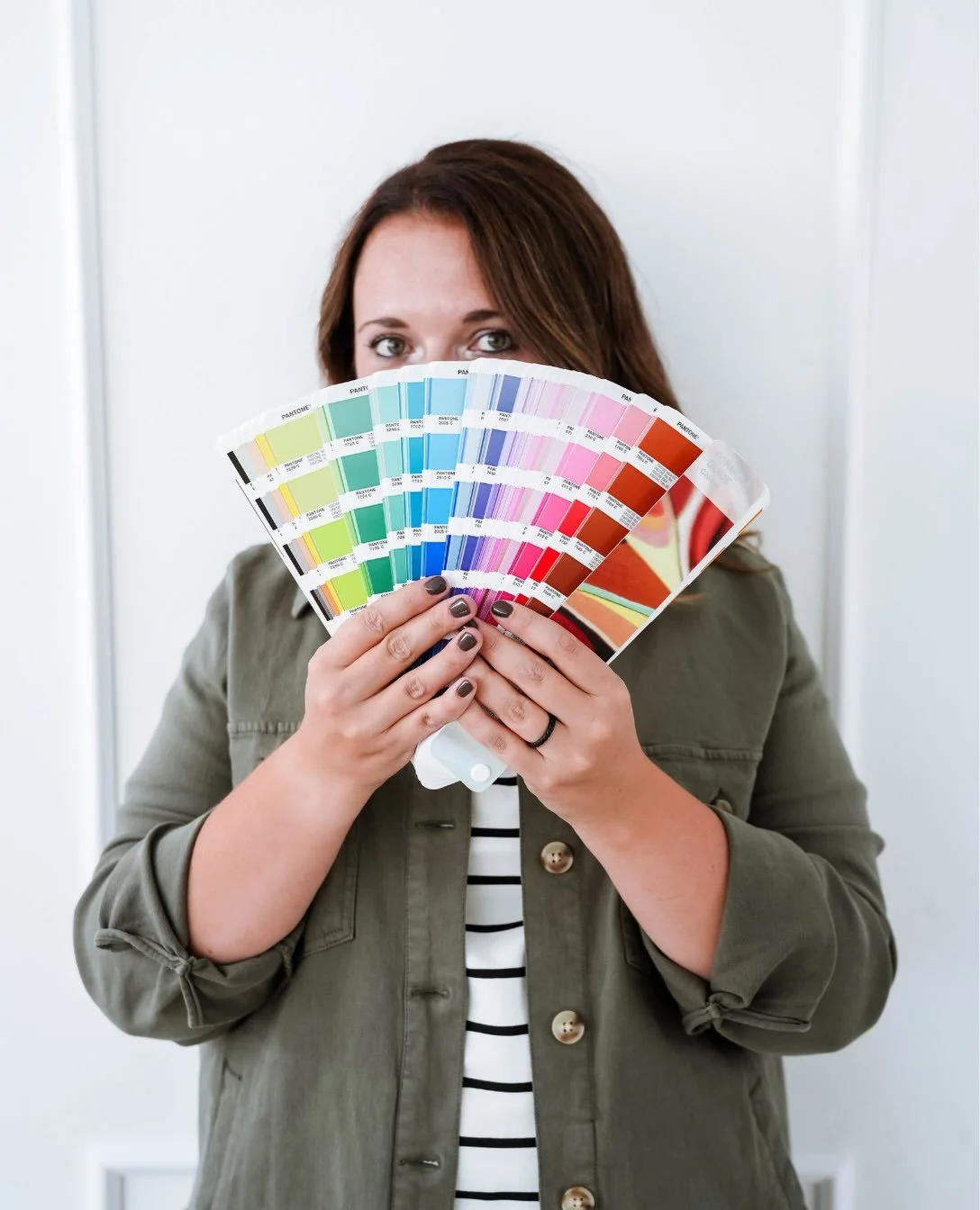 Lots of obsessing over colors, drinking a disgusting amount of coffee, and laying down in this last brand shoot&hellip; and honestly, that IS pretty much what I do all day 🙃 

Big shoutout to @workplaybranding for the killer shots as always, and me,
