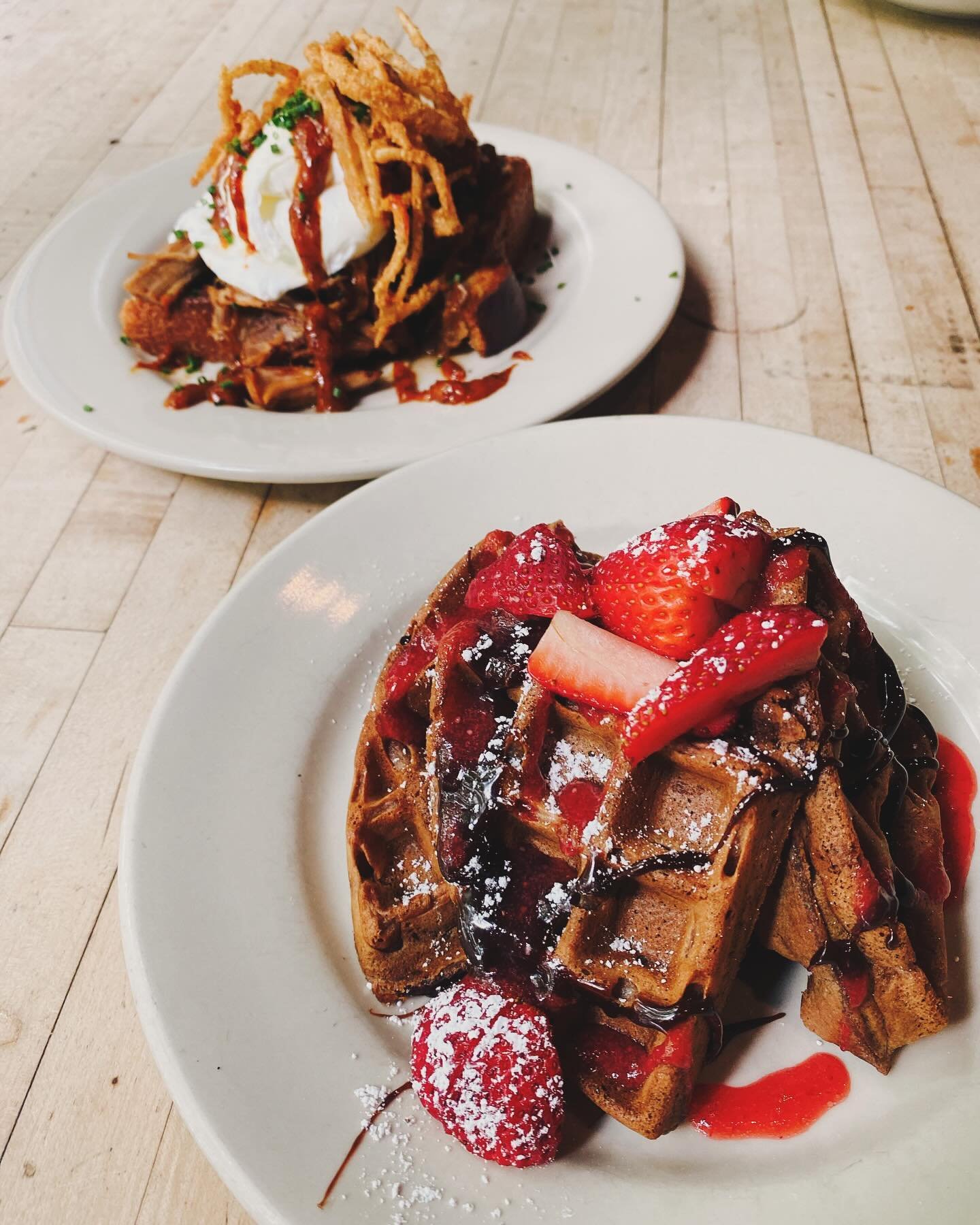 Weekend specials! Chocolate Nutella Waffle, strawberry syrup. BBQ Pork Benedict, over @tgmbread texas toast. And don&rsquo;t forget about our NEW homemade boozy slushies &mdash; Strawberry Fros&eacute; and Watermelon Lemonade Mojito! 
#westeggcafe bu