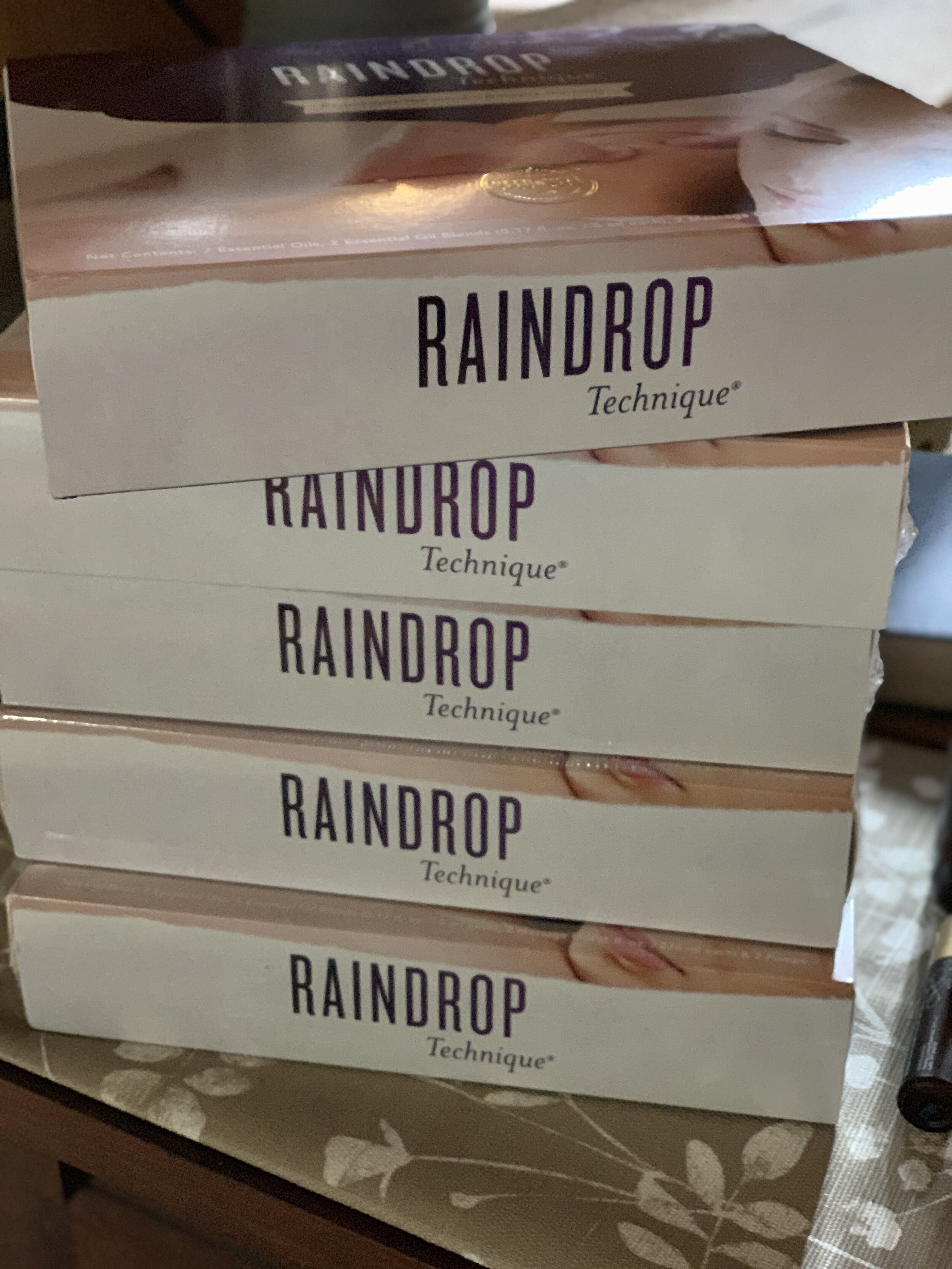 Supplementing at home with your own raindrop kit is a fantastic way to continue to reap the benefits of what a Raindrop Technique can provide.