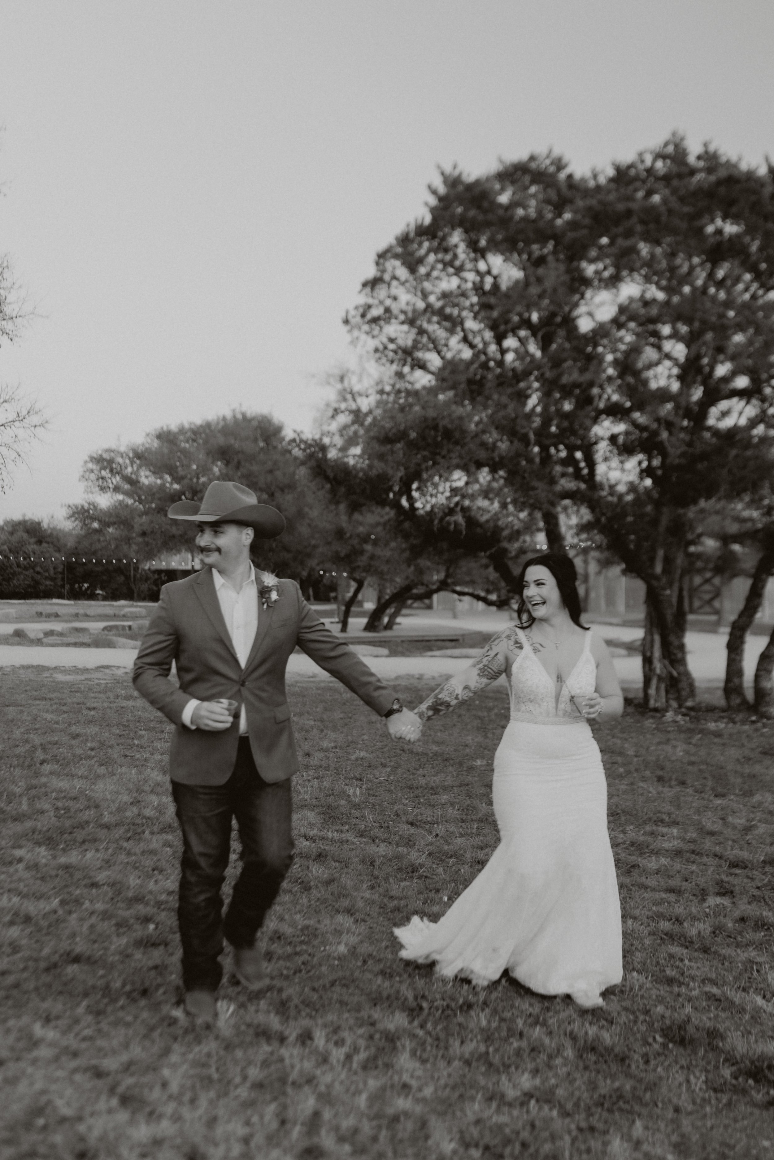 cowboy-wedding-texas-hill-country (5).jpg