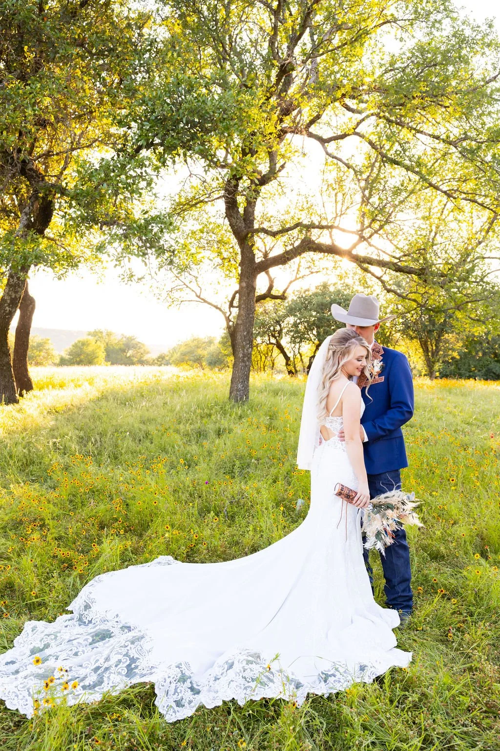 rustic-wedding-venue-texas-sparrow-creek (3).jpg