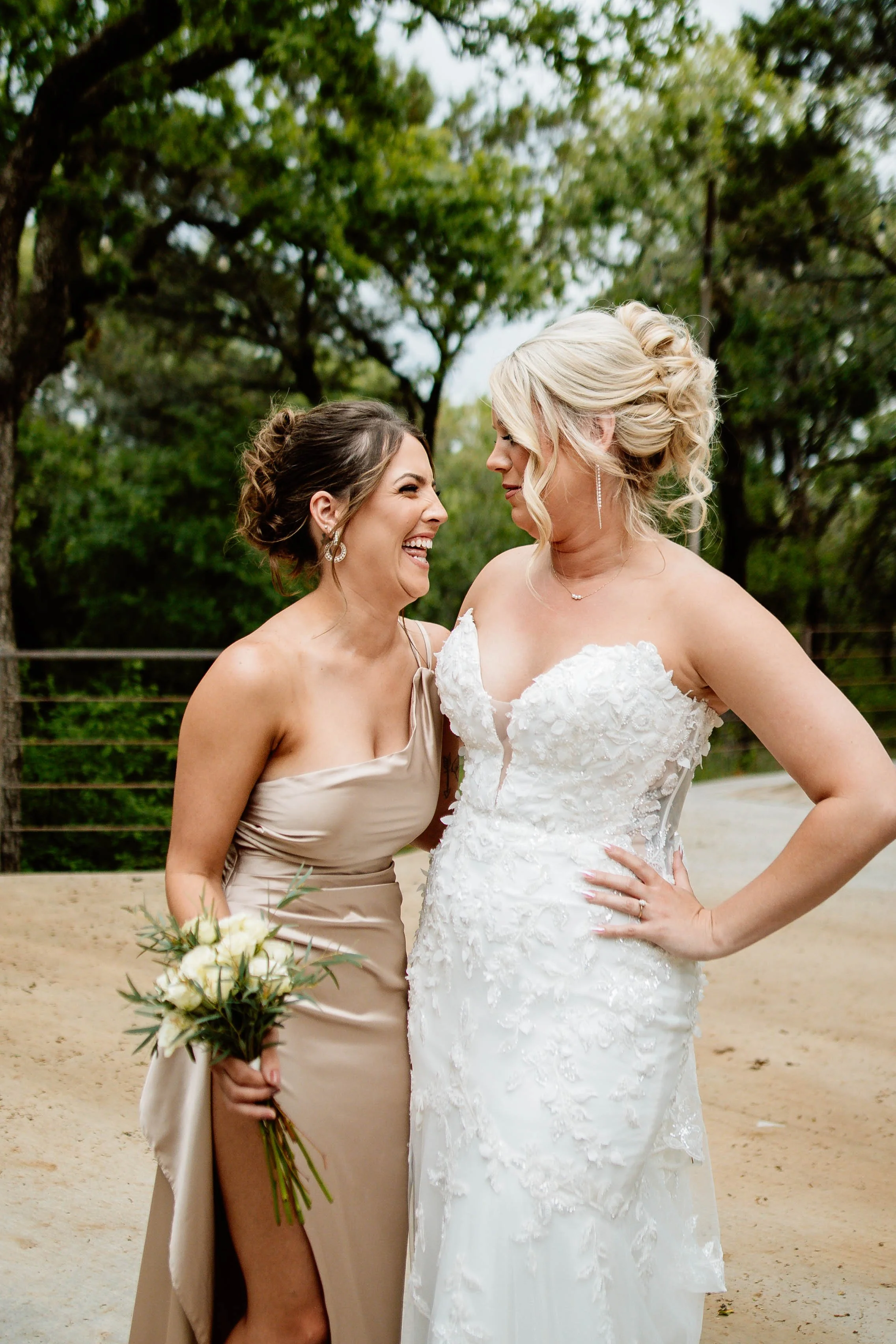 rain-plan-wedding-dfw-sparrow-creek-ranch (20).jpg