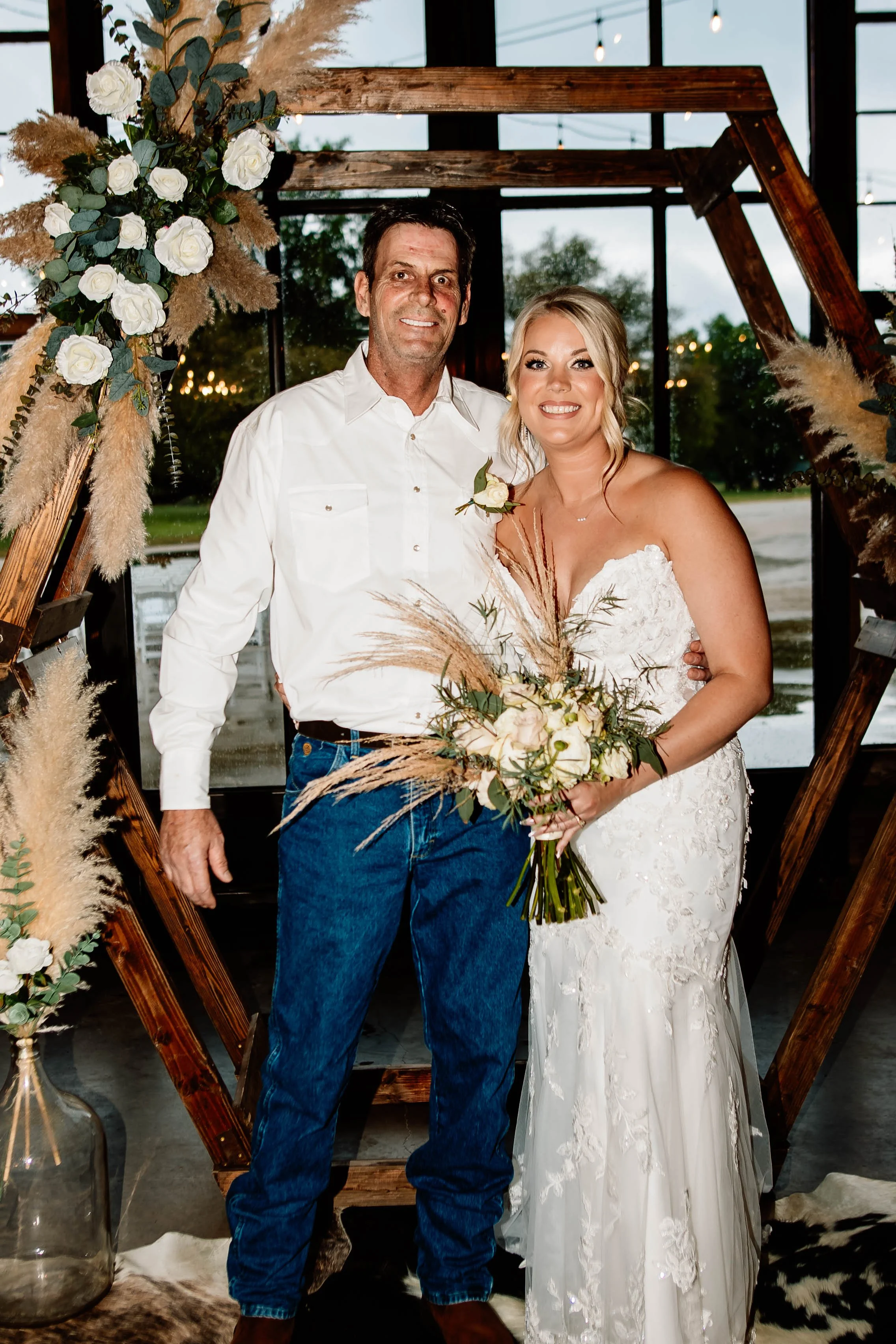 rain-plan-wedding-dfw-sparrow-creek-ranch (42).jpg