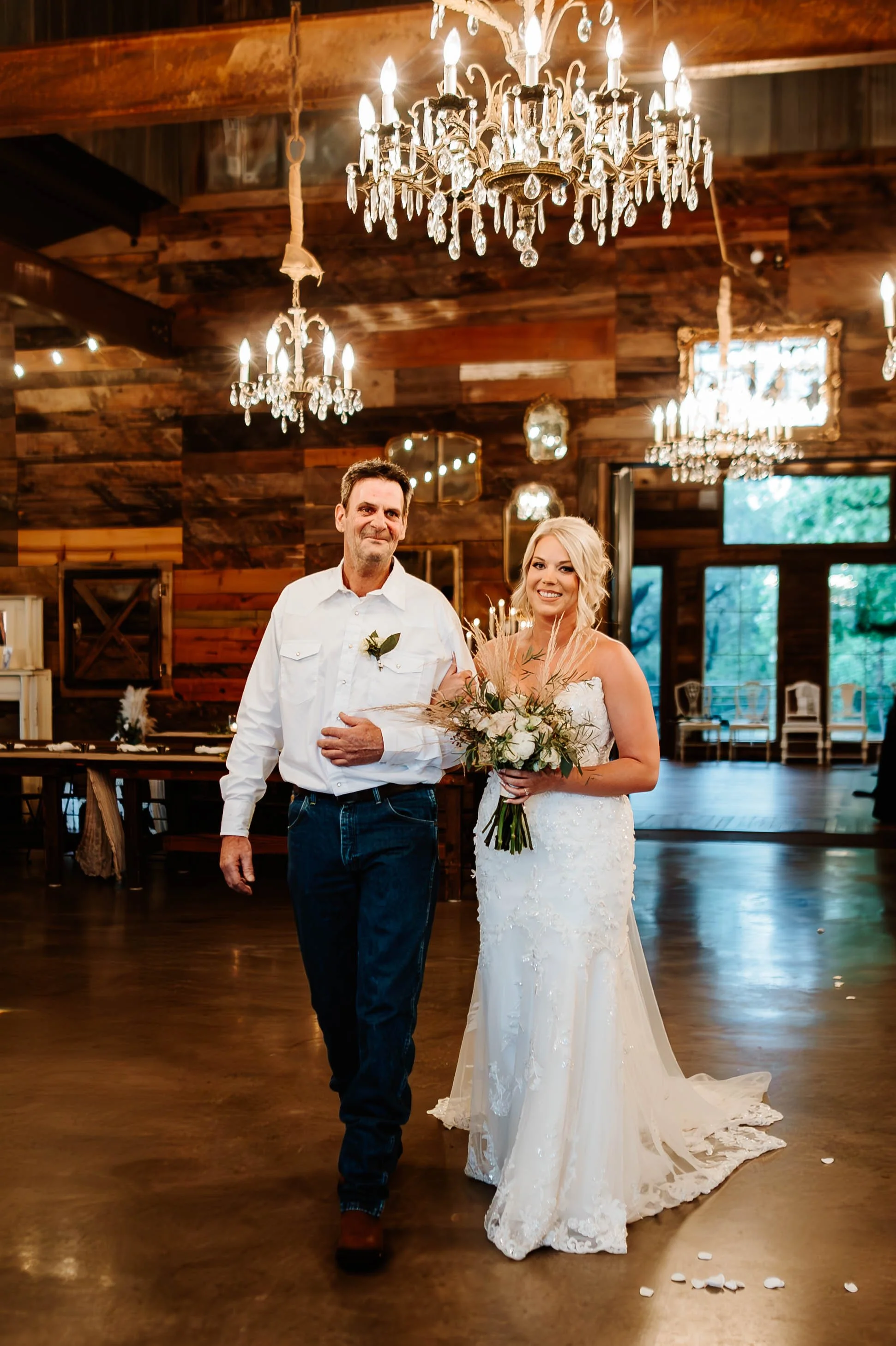 rain-plan-wedding-dfw-sparrow-creek-ranch (30).jpg