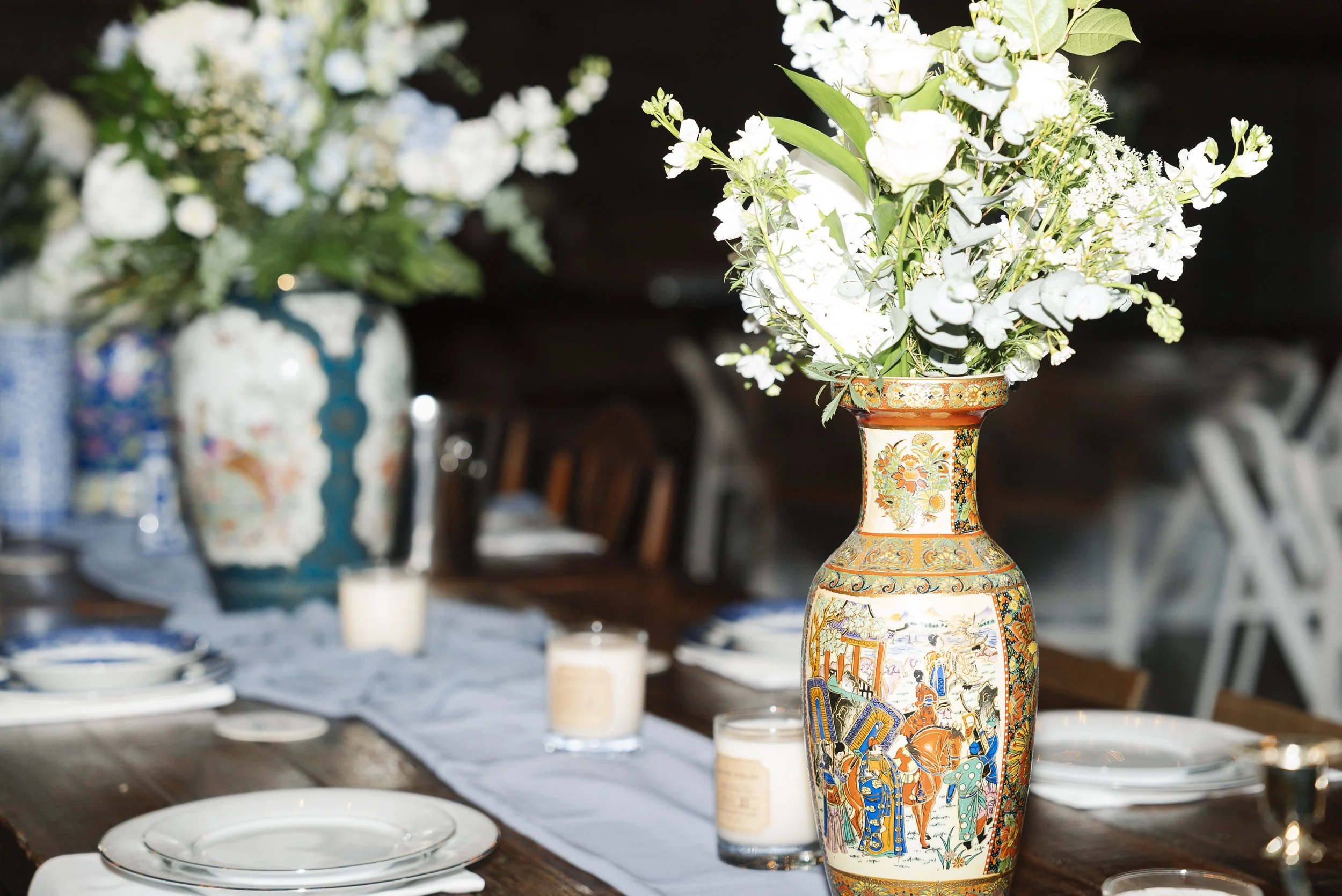 A Graphic Designer’s Custom Blue and White Chinoiserie Wedding | Sparrow Creek Ranch