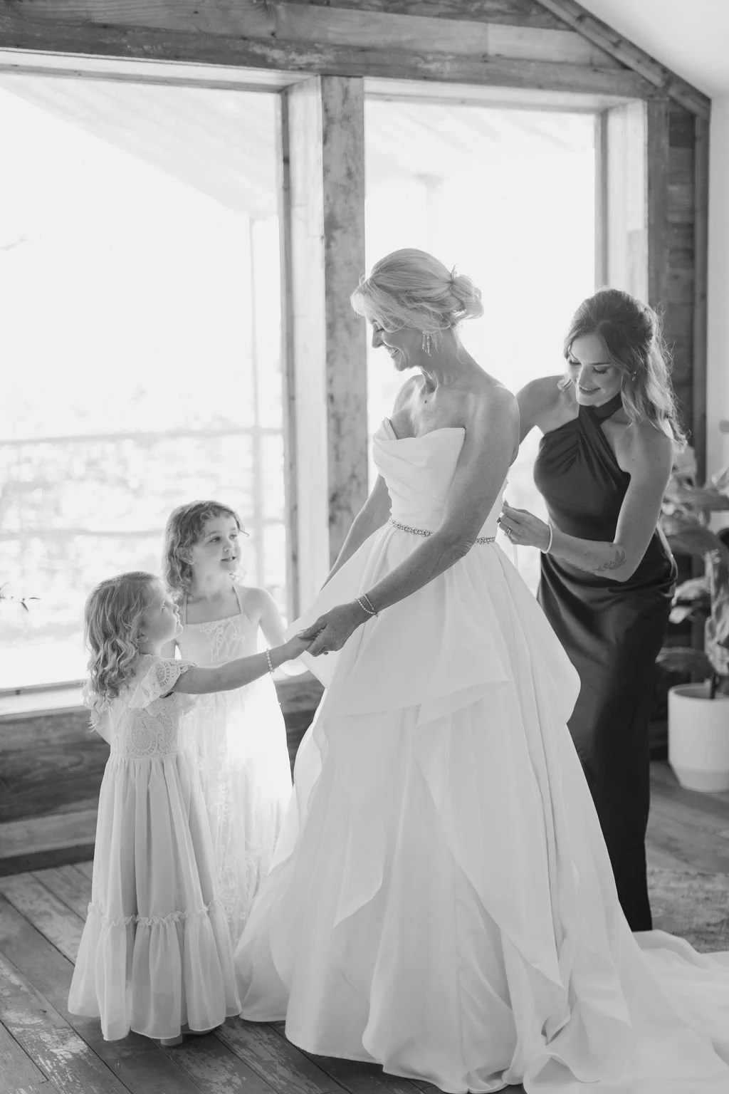 december-wedding-sparrow-creek-ranch-graham-tx (6).jpg