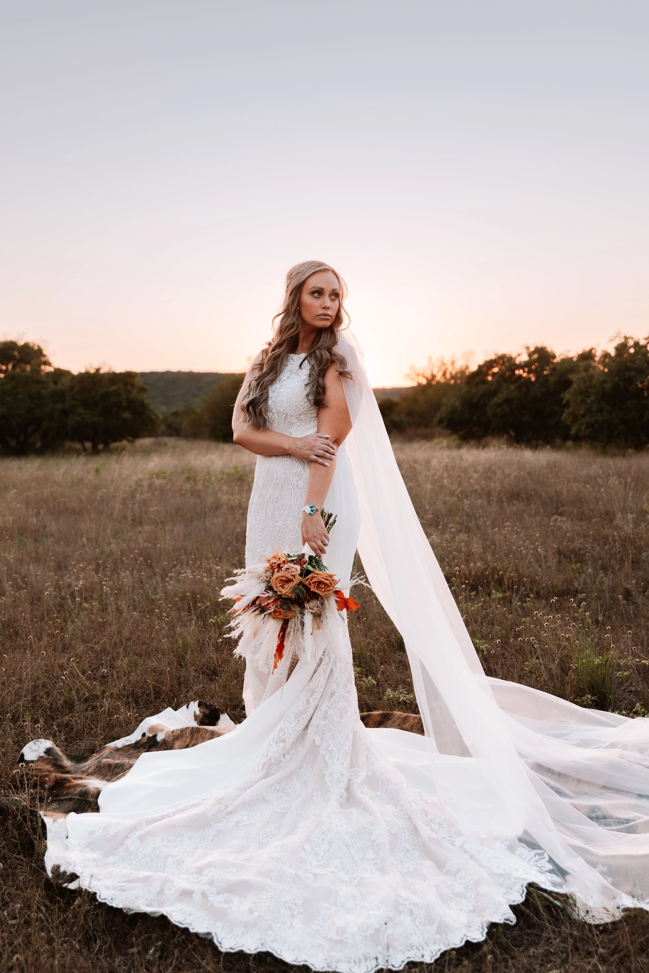 western-wedding-bridal-session-sparrow-creek-ranch (8).jpg