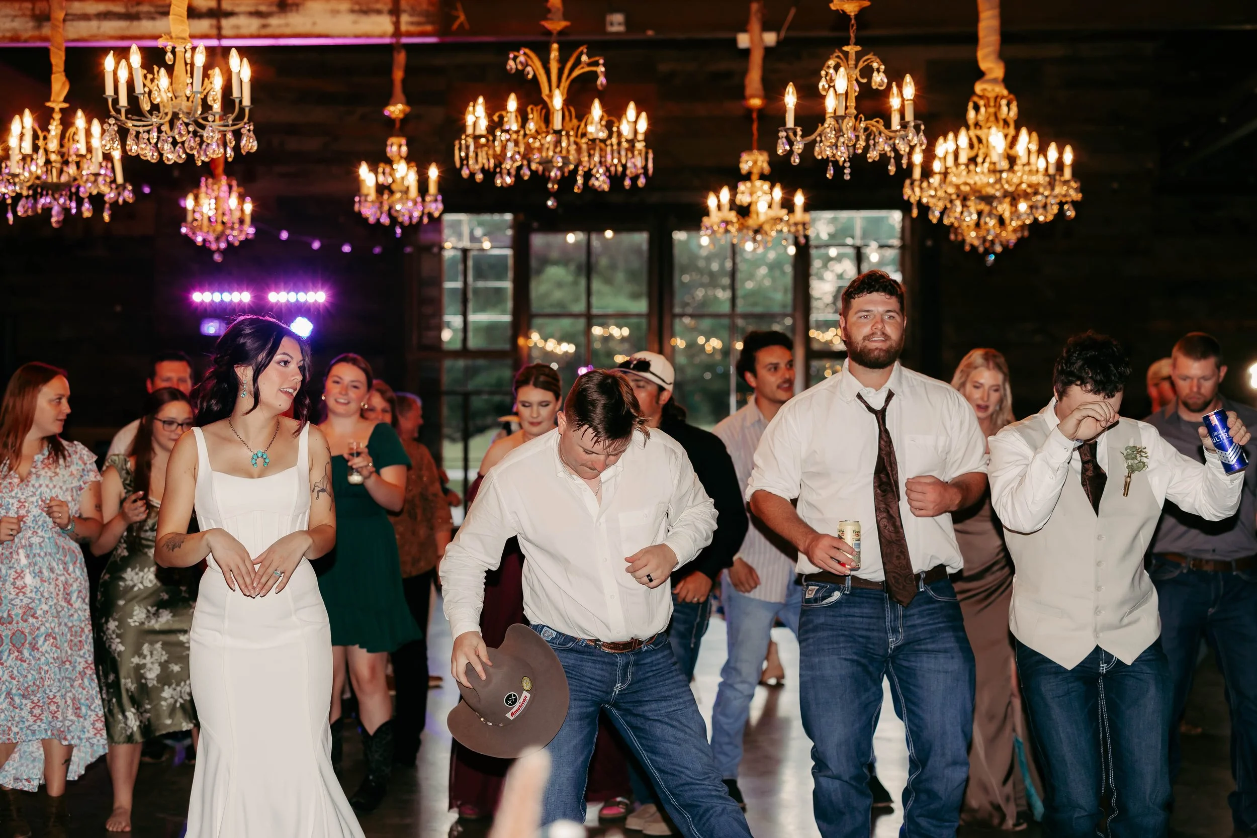rustic-wedding-venue-texas-sprarrow-creek (73).jpg