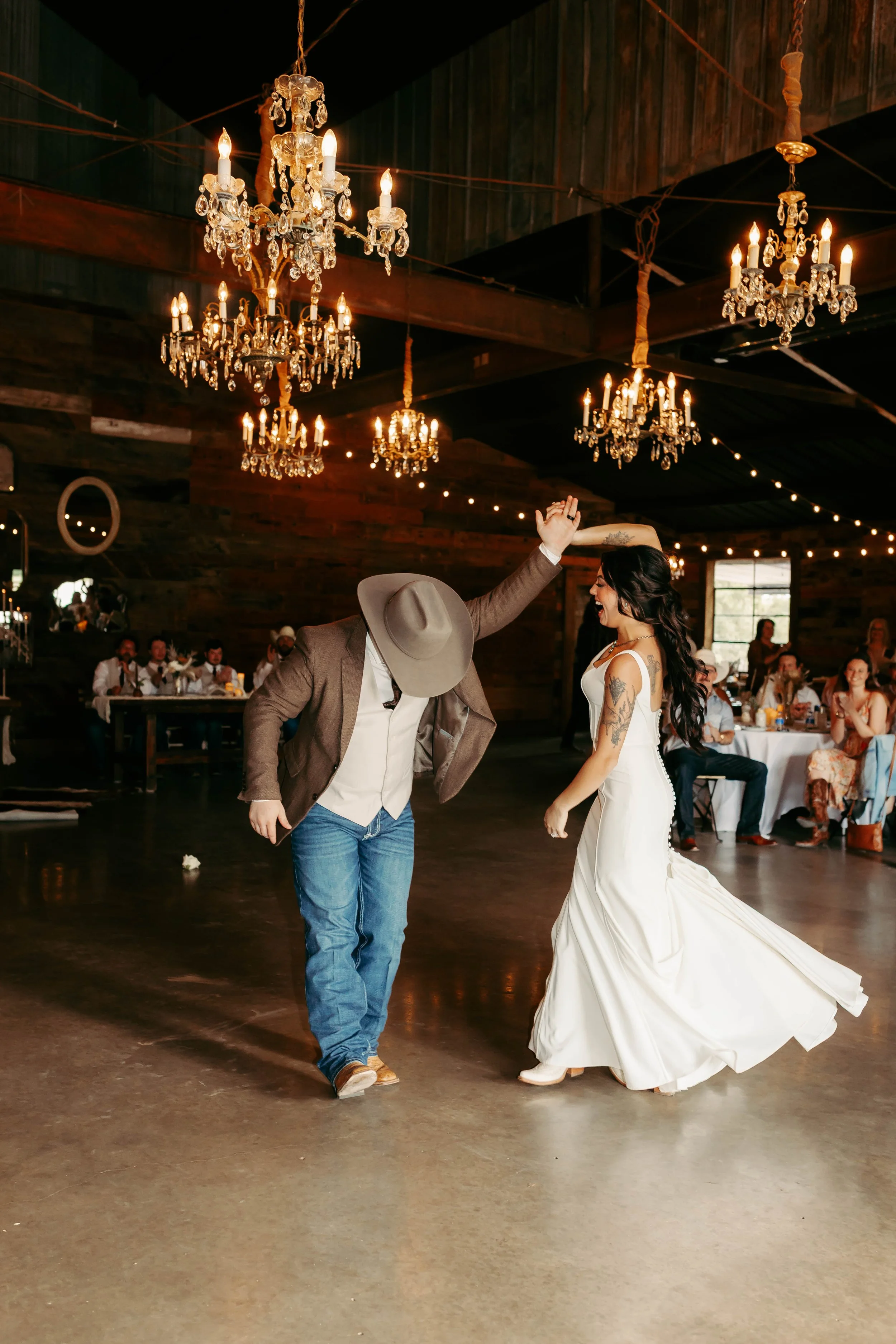 rustic-wedding-venue-texas-sprarrow-creek (196).jpg