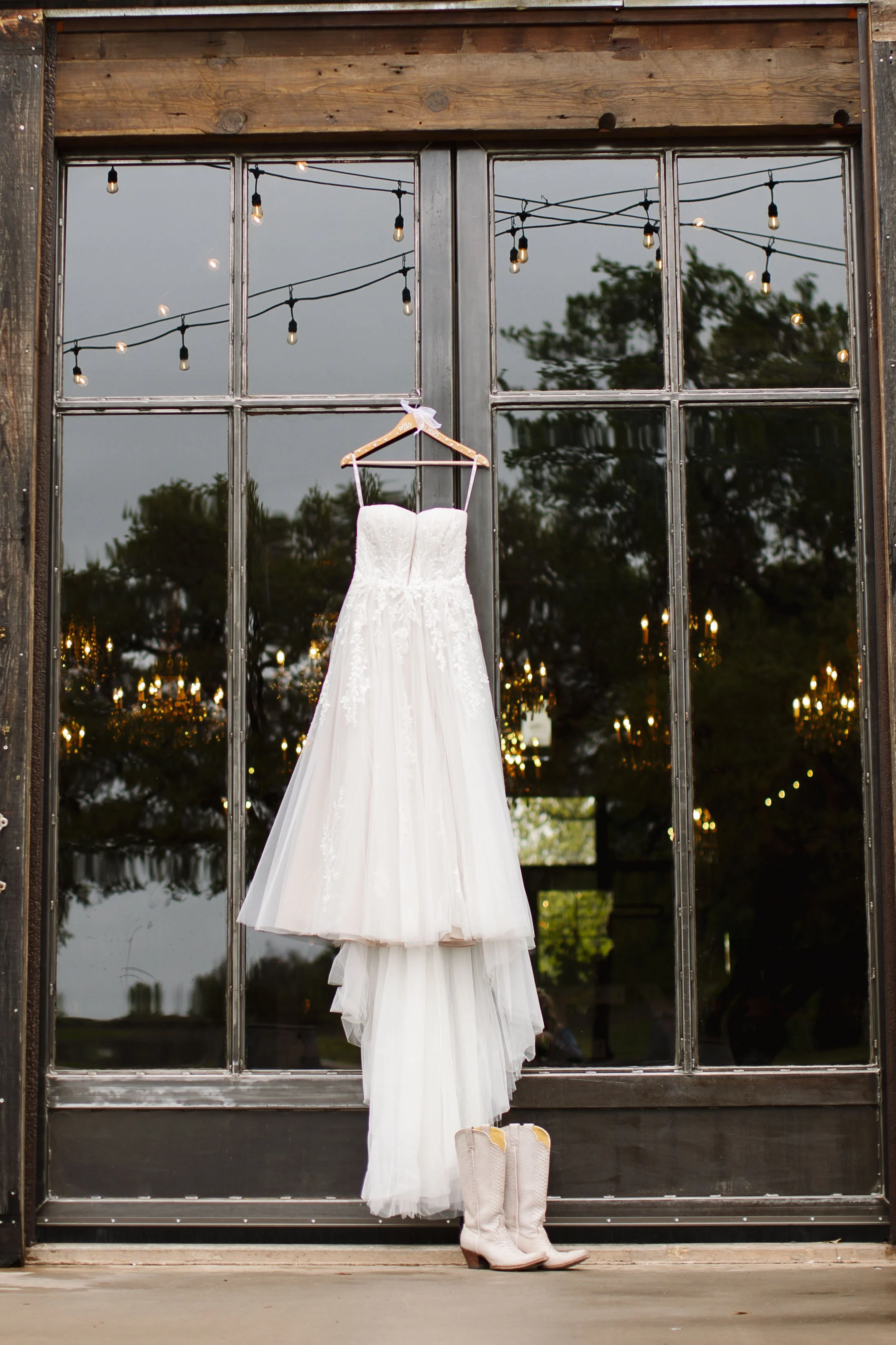 romantic-western-wedidng-venue-texas (6).jpg