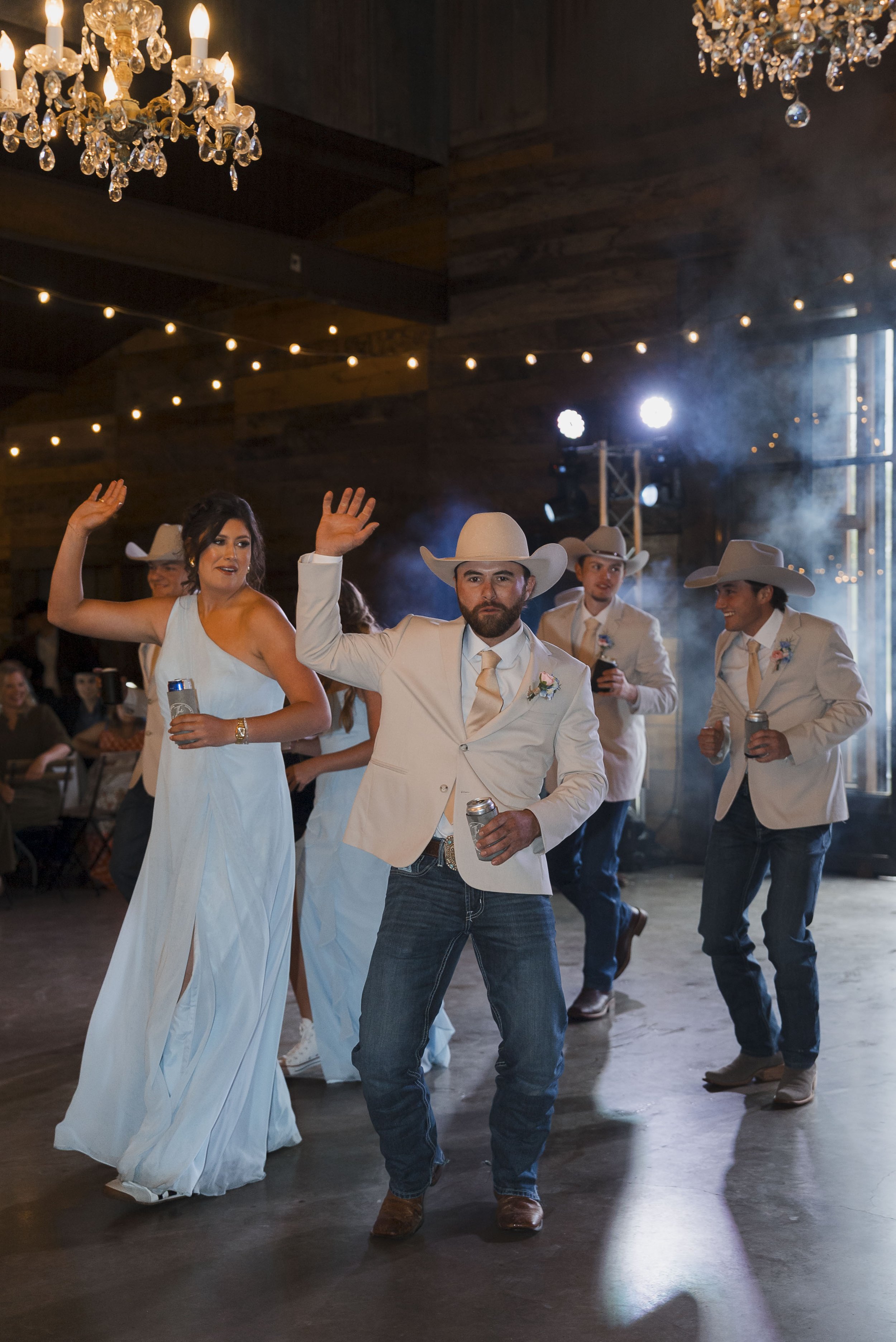 industrial-chic-ranch-wedding-sparrow-creek-ranch (2).jpg