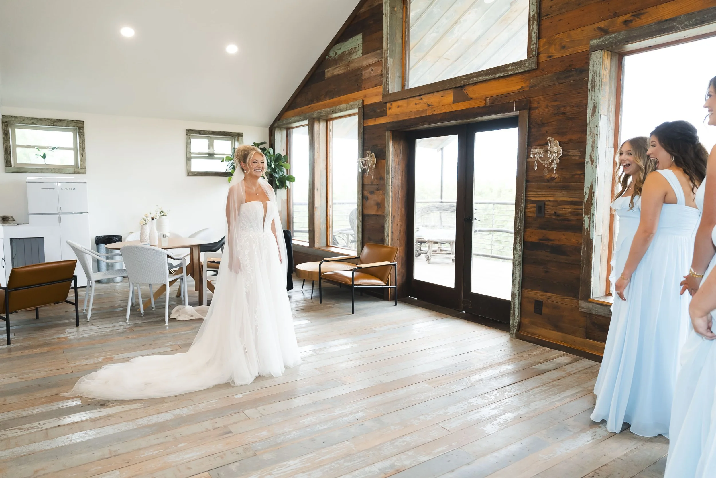 sparrow-creek-western-wedding-venue-texas (1).jpg