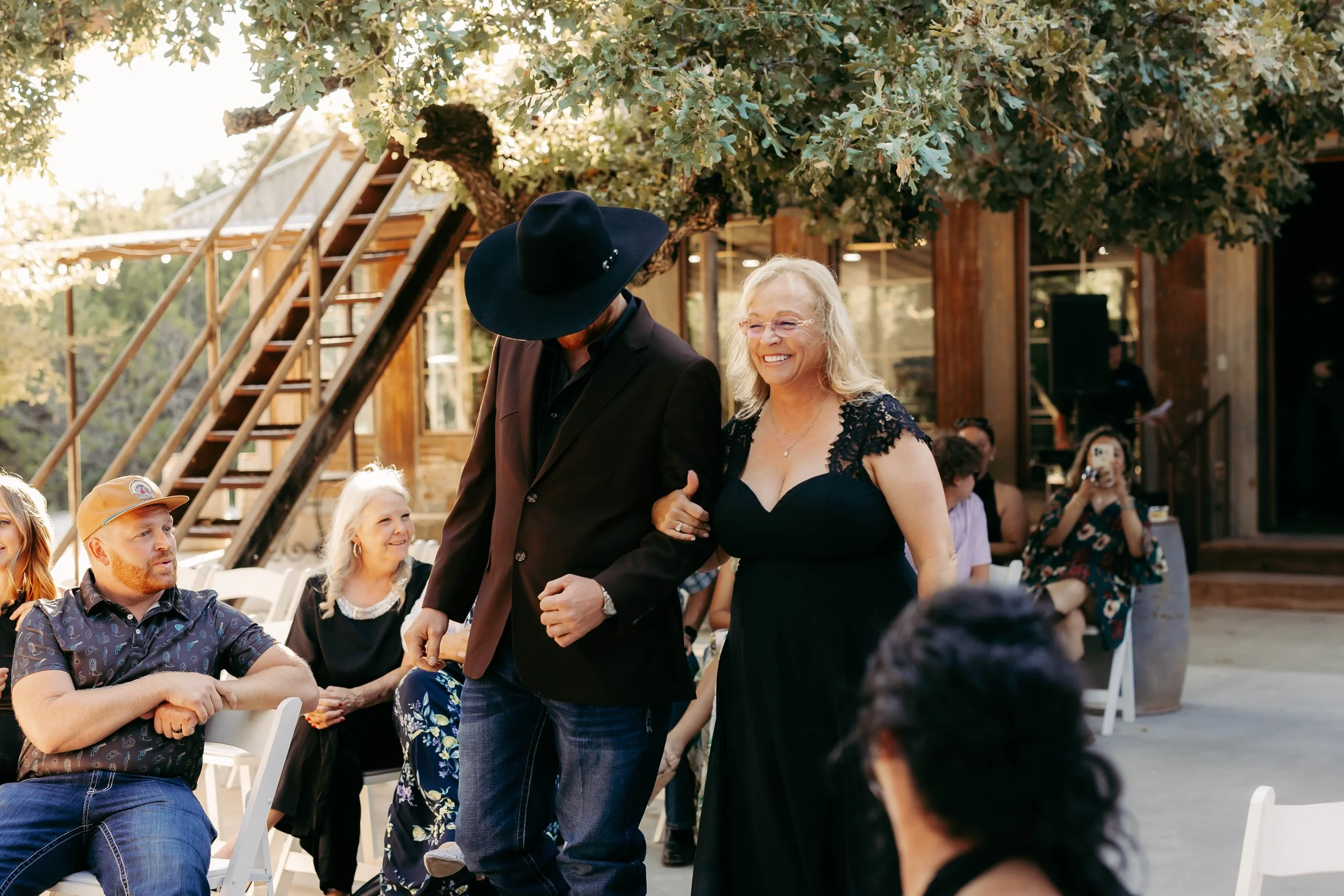august-wedding-north-tx-outdoor-ceremony (6).jpg