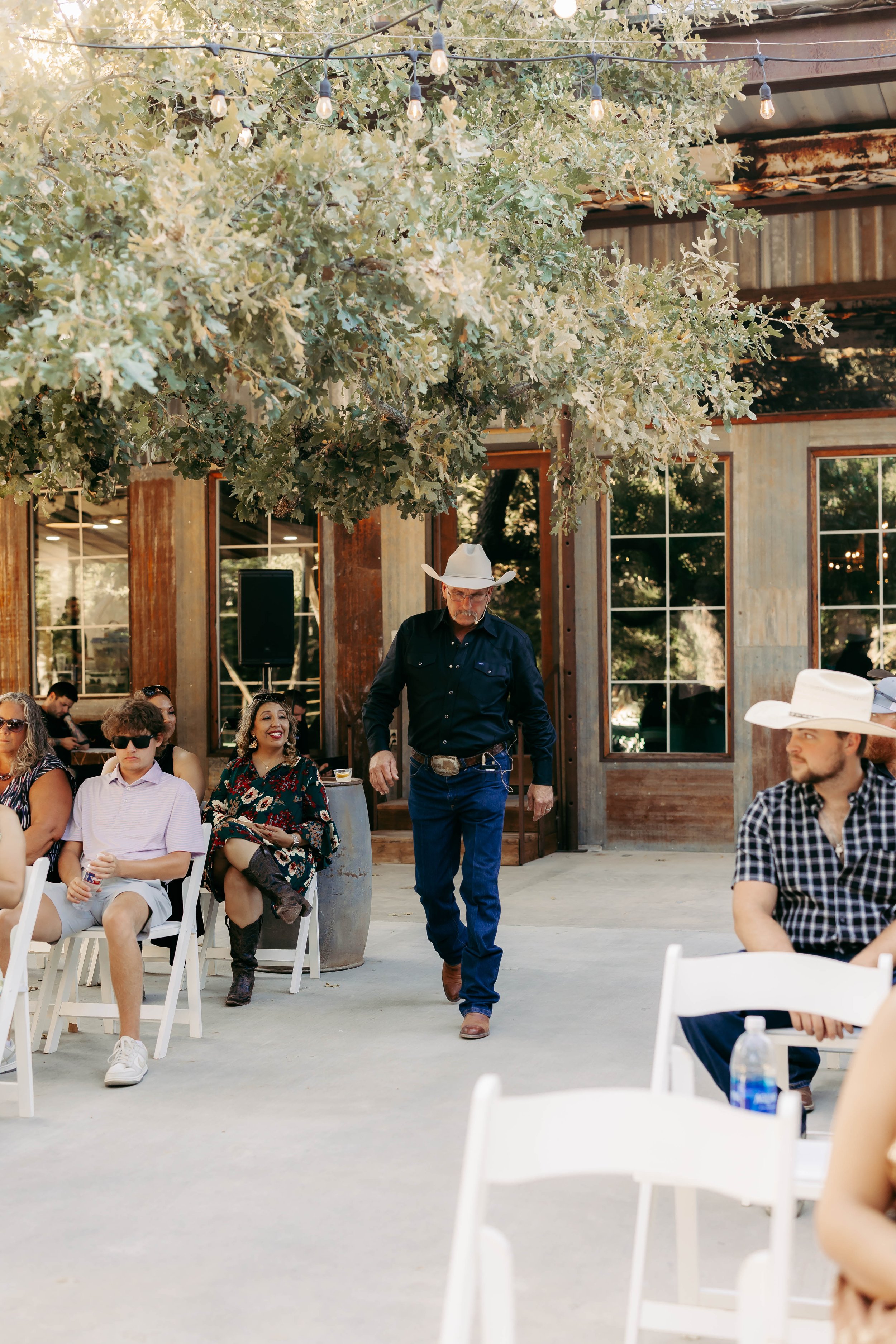 august-texas-wedding-beautiful-phtoos (4).jpg