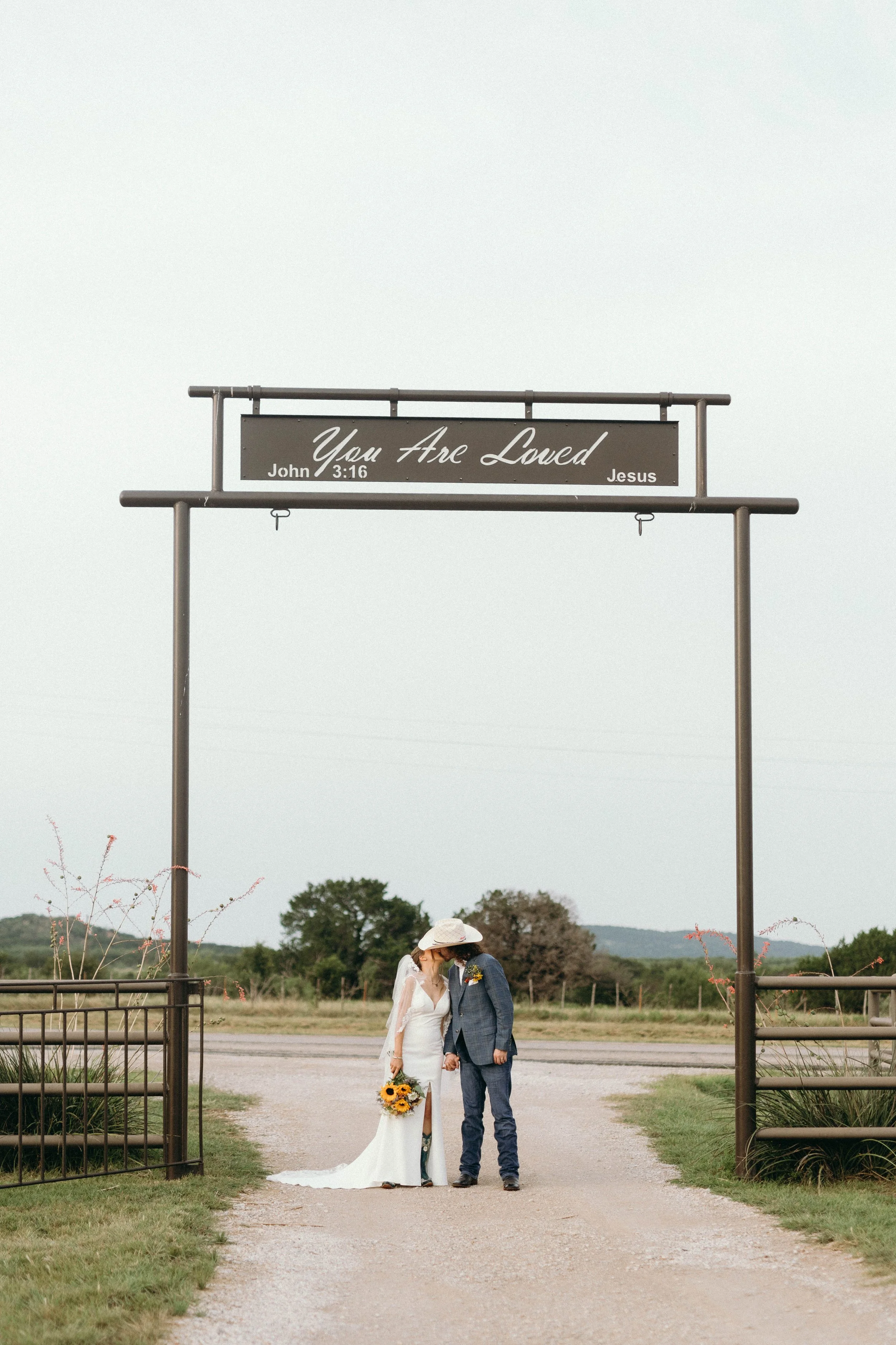 little-bear-photography-sparrow-creek-wedding-summer (9).jpg
