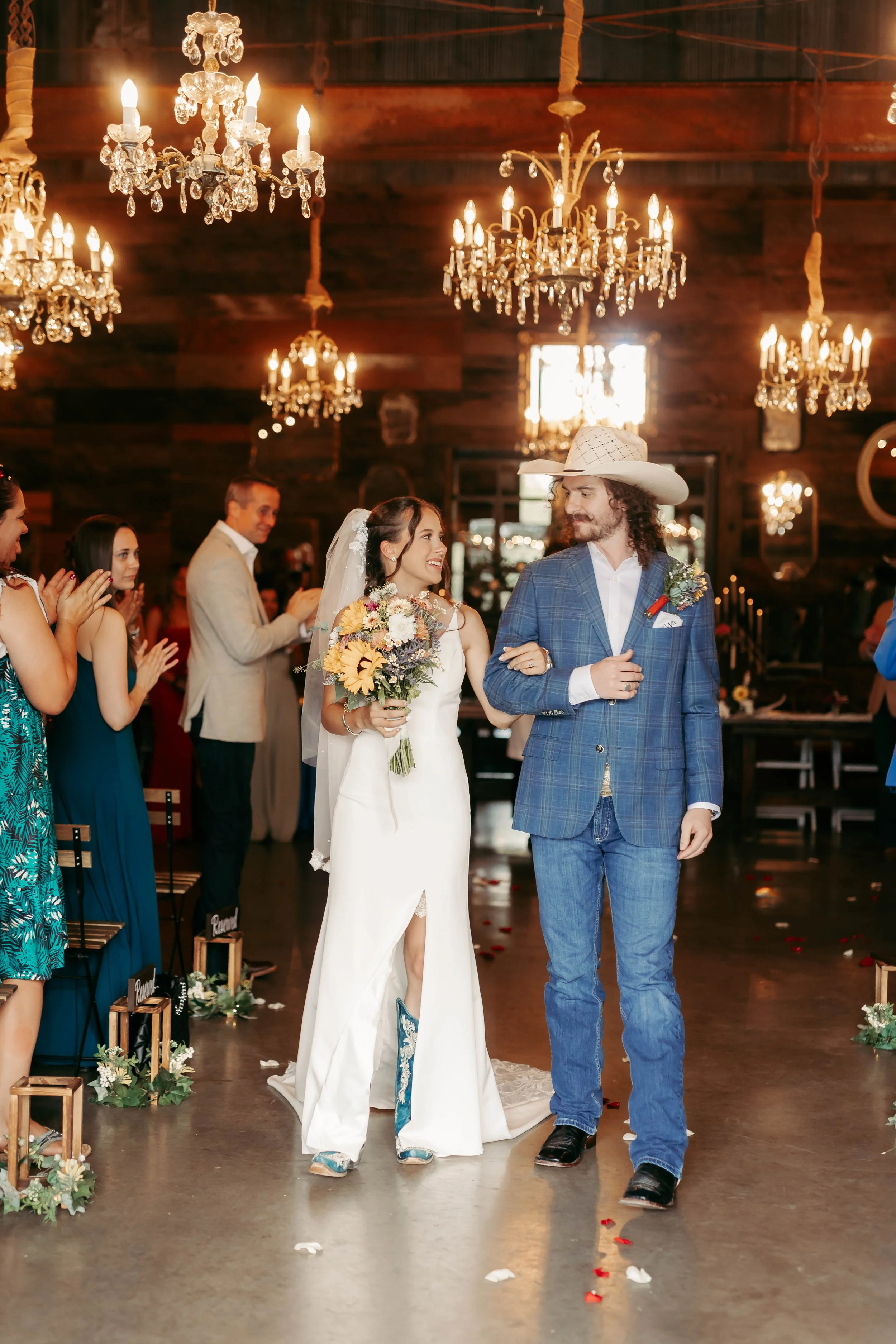 summer-ranch-wedding-inside-ceremony-sparrow-creek (4).jpg