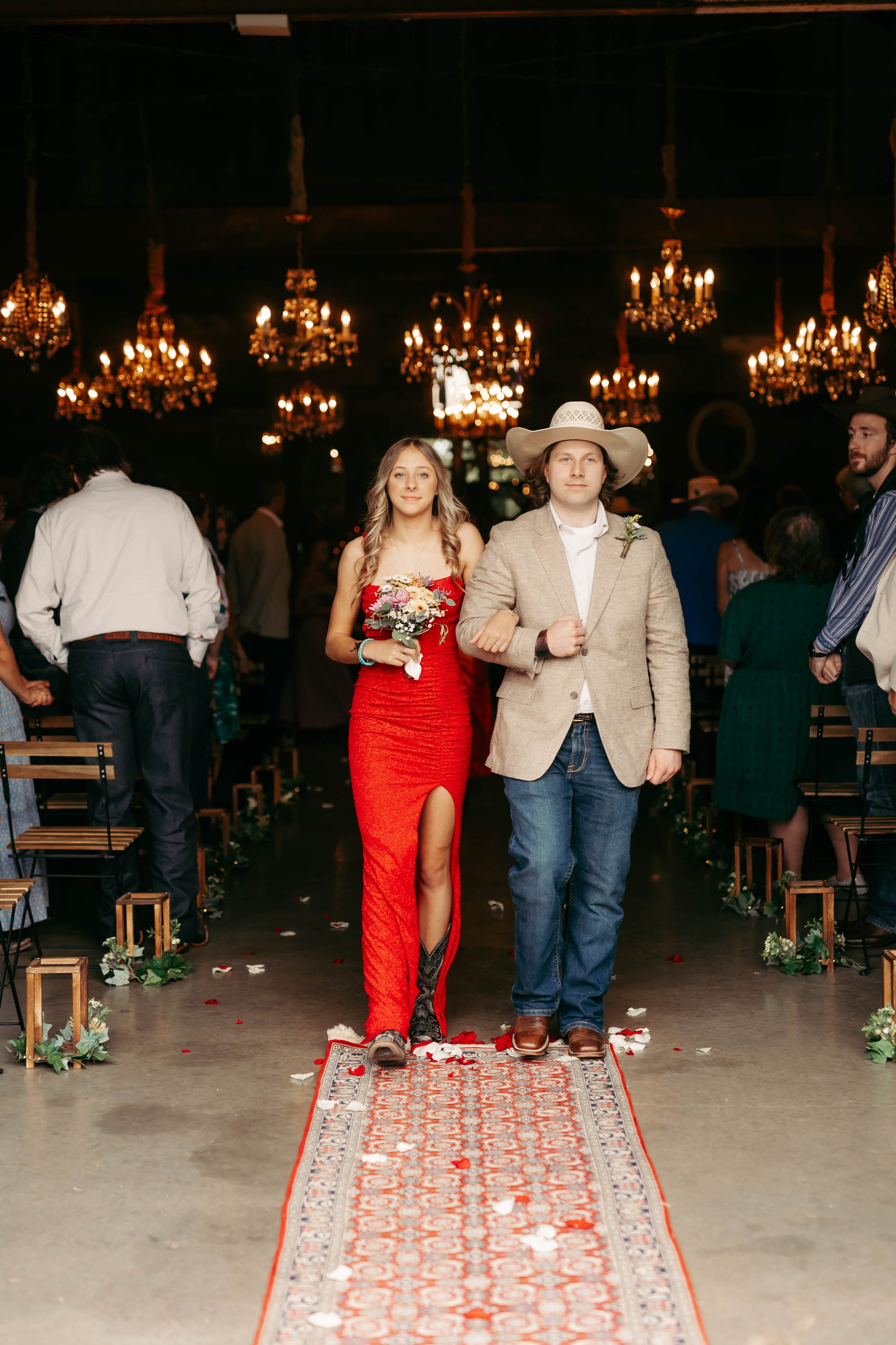 july-wedding-sparrow-creek-ranch (8).jpg