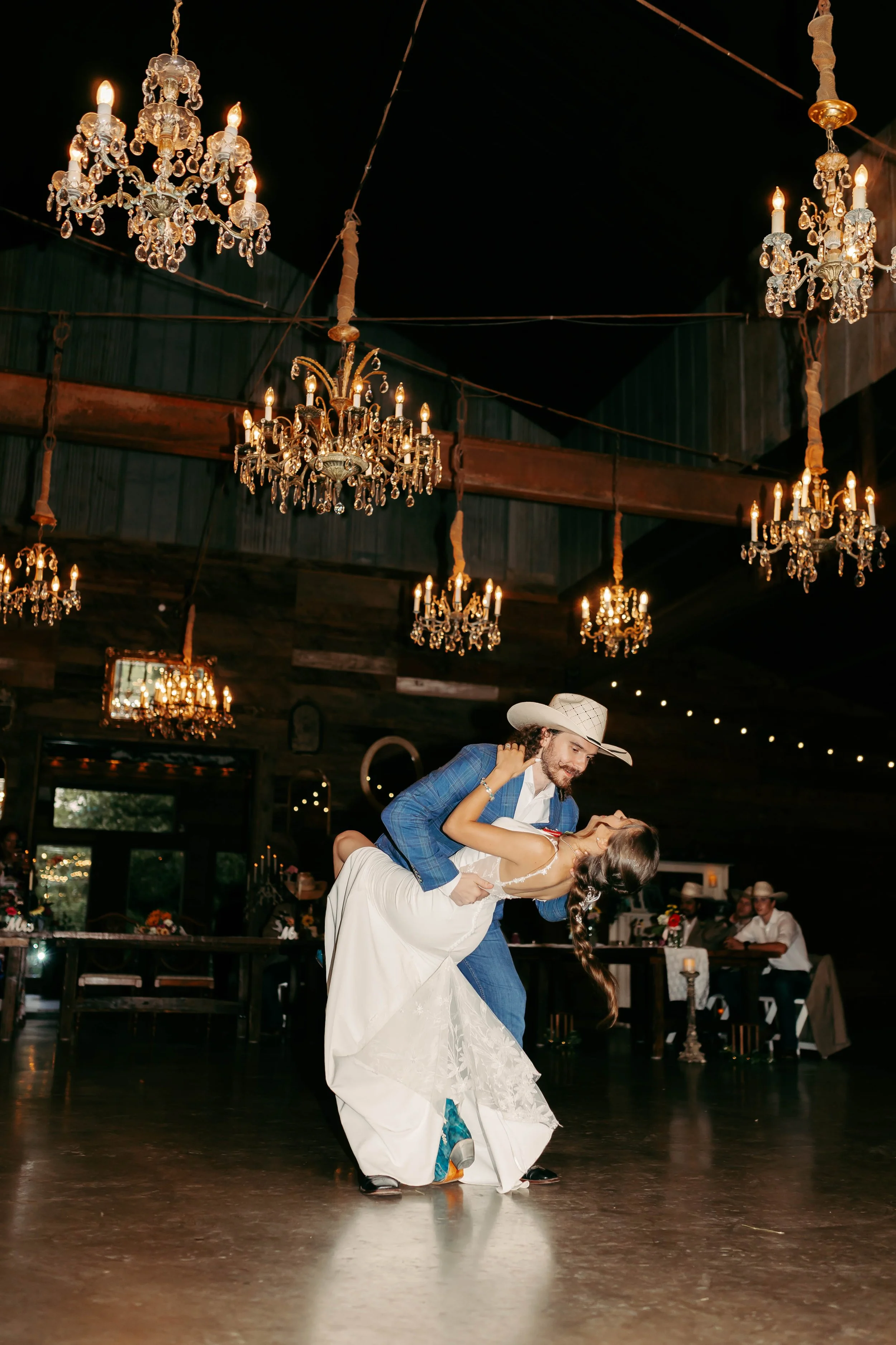 july-wedding-sparrow-creek-ranch (22).jpg