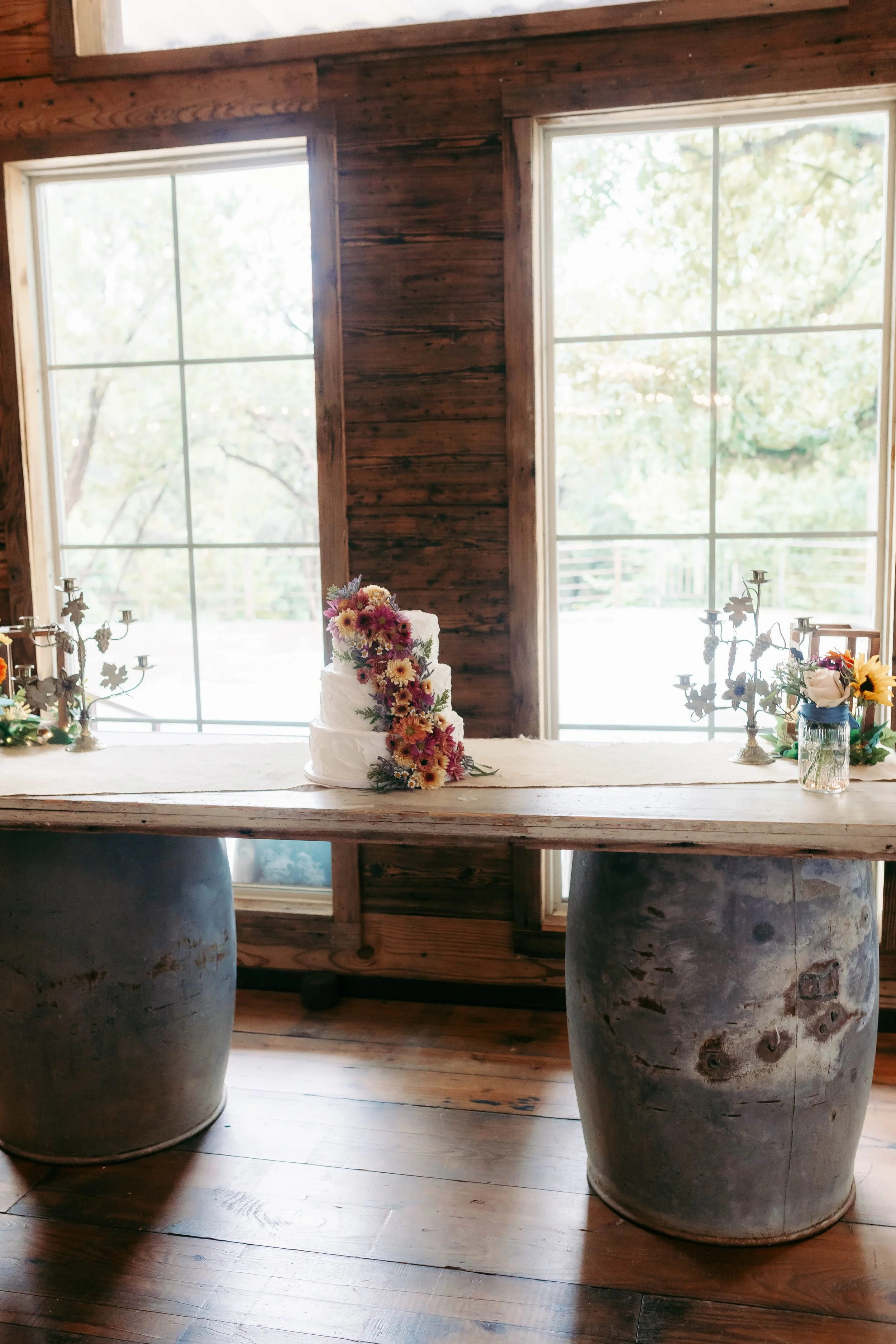 july-wedding-sparrow-creek-ranch (29).jpg