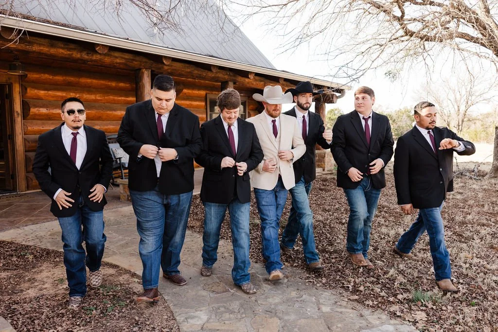 december-wedding-texas-sparrow-creekr (9).jpg