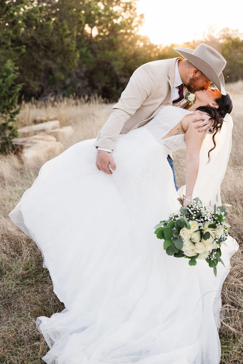 december-wedding-texas-sparrow-creekr (24).jpg