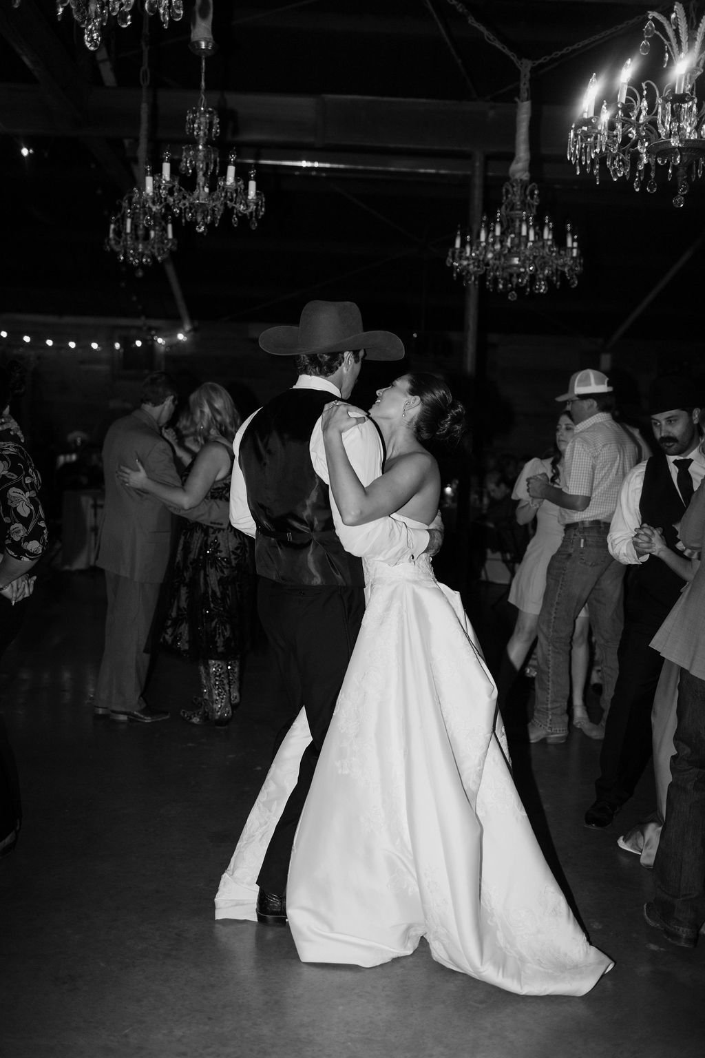 black-tie-ranch-wedding-dfw (8).jpg