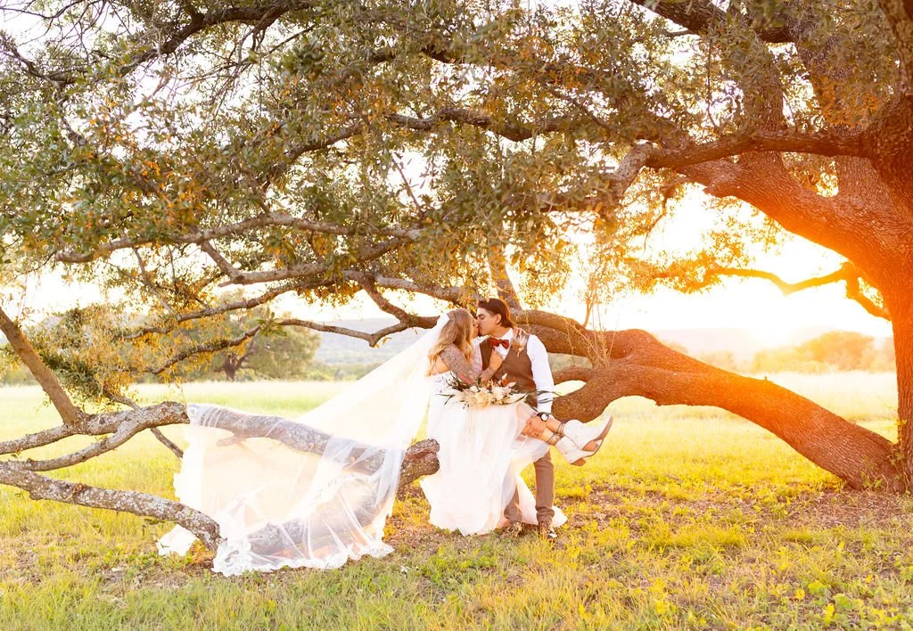 boho-bride-and-groom-sparrow-creek-ranch-graham-tx (61).jpg