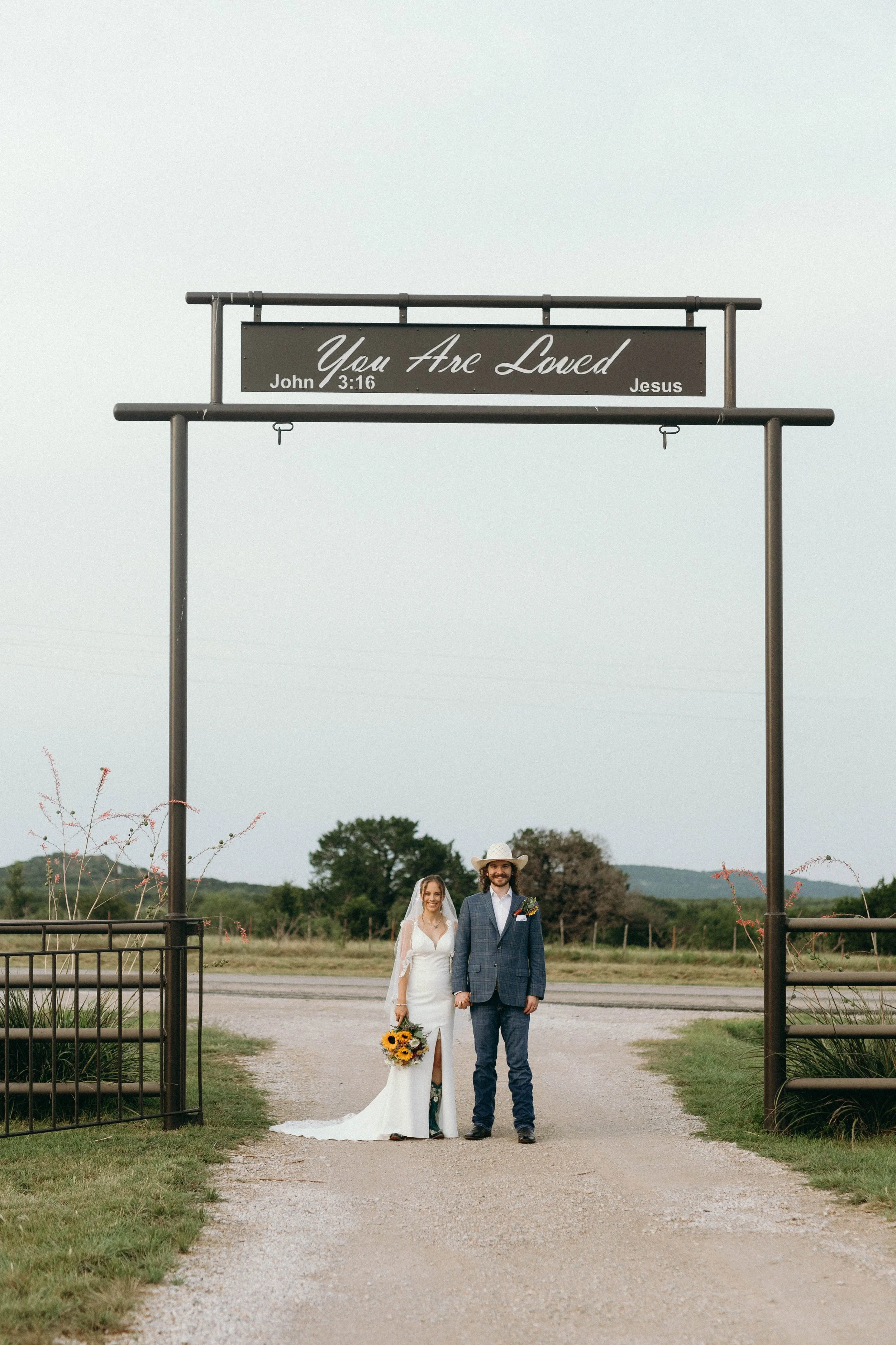 little-bear-photography-sparrow-creek-wedding-summer (8).jpg