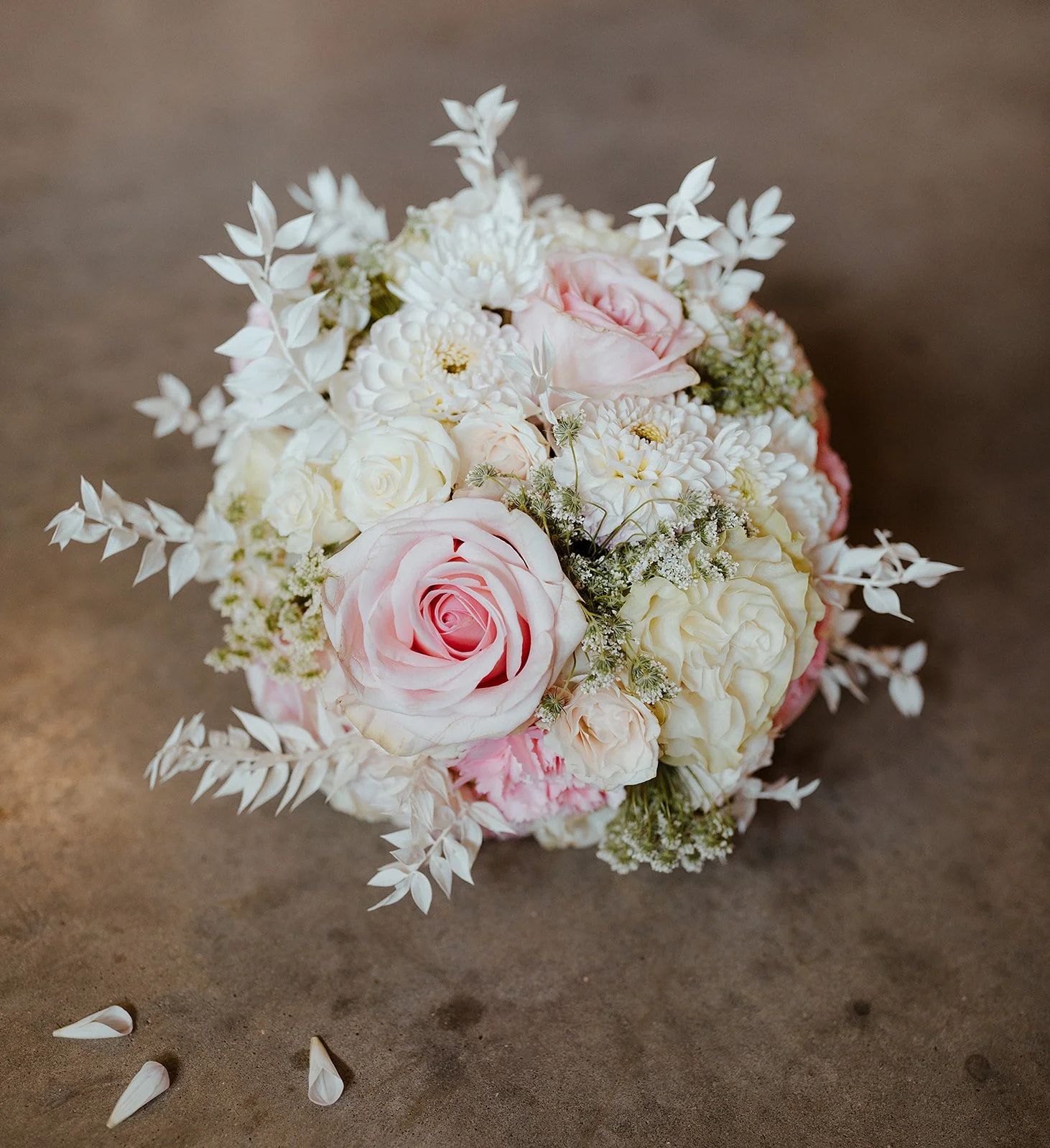 Pretty august summer wedding bouquet idea