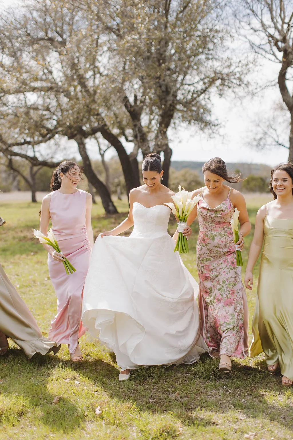 chic-black-tie-spring-texas-ranch-wedding (29).jpg