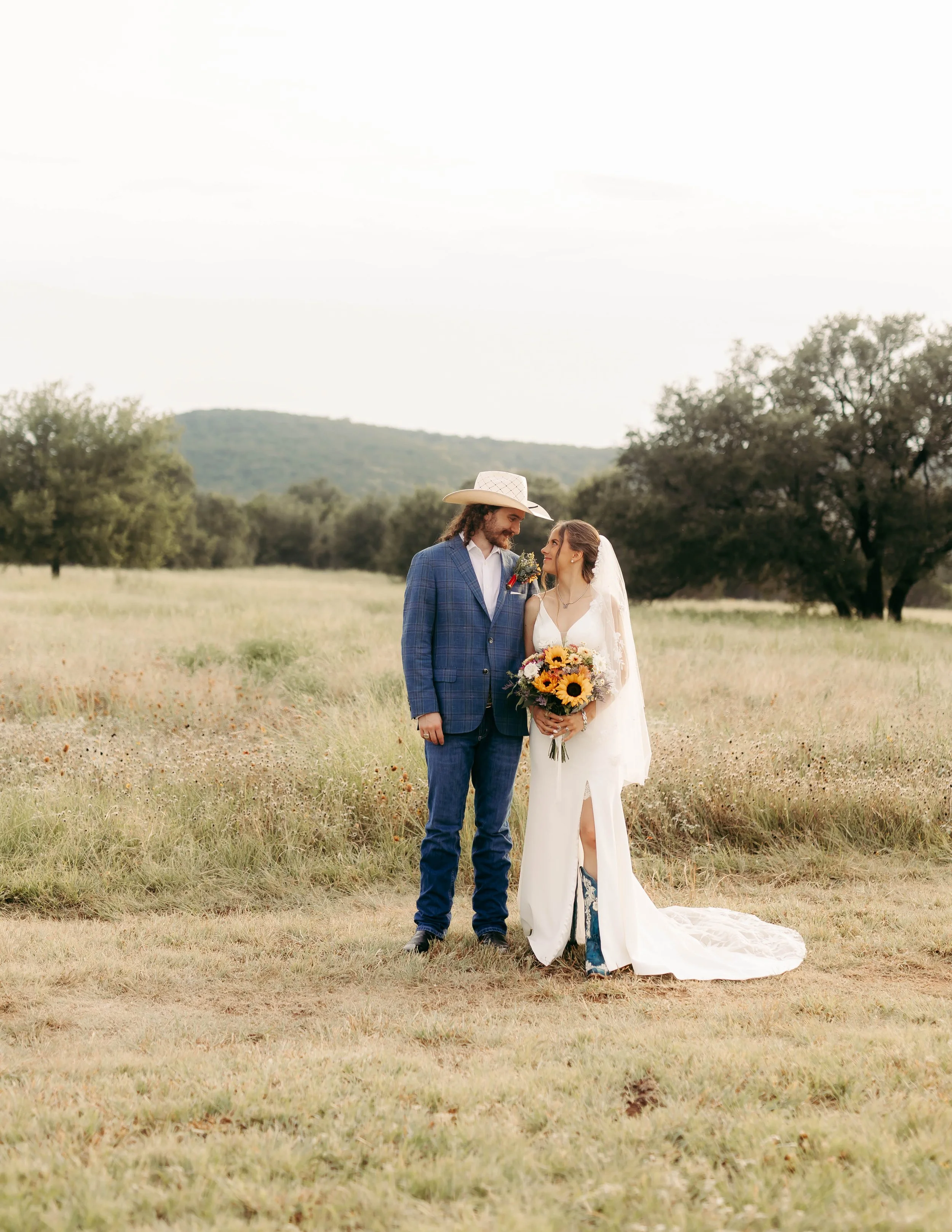 little-bear-photography-sparrow-creek-wedding-summer (4).jpg