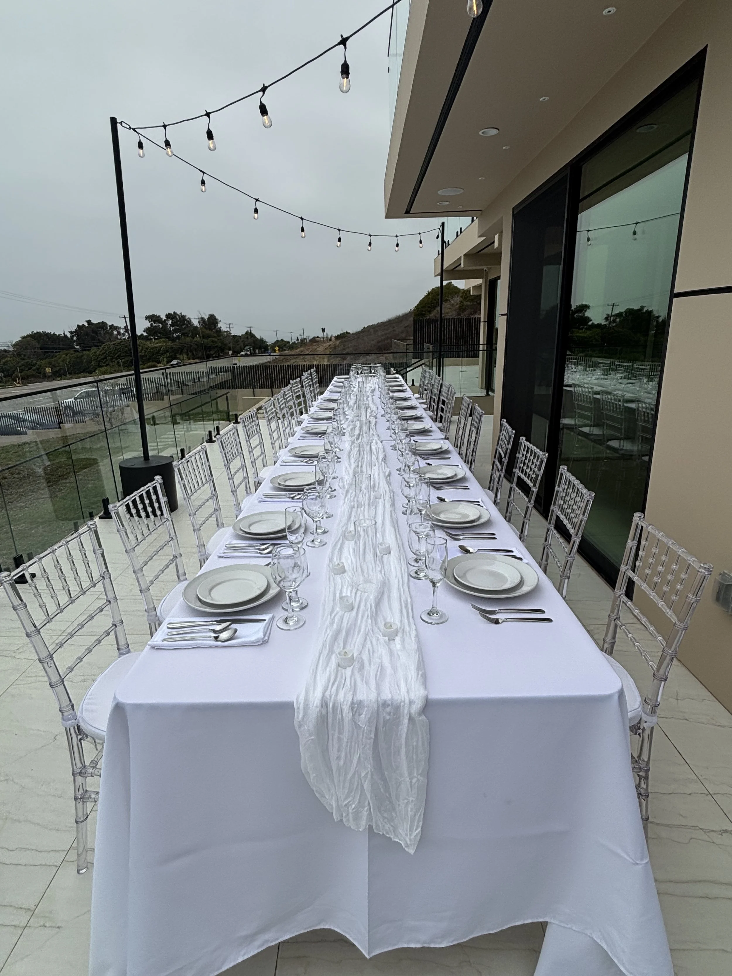 Clear Chiavari Malibu Event03.jpg