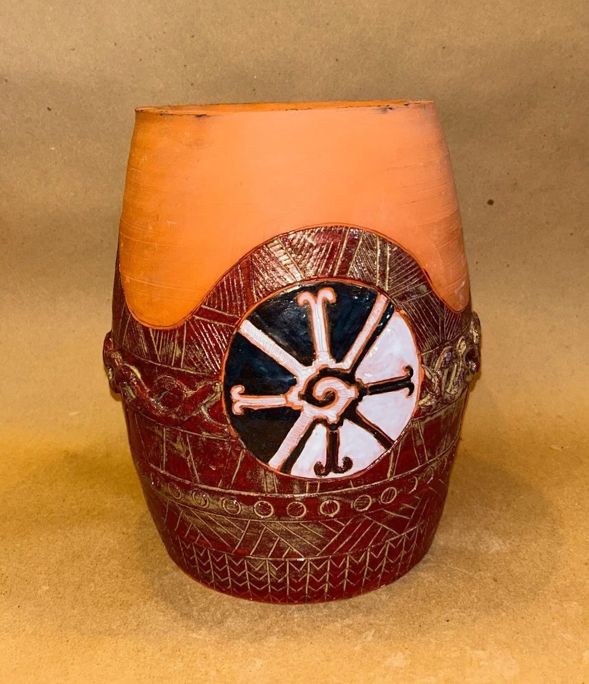 margery planter pot front thumbnail_C58D60C3-B58B-43DE-A8A7-95EBCDC35C59.jpg