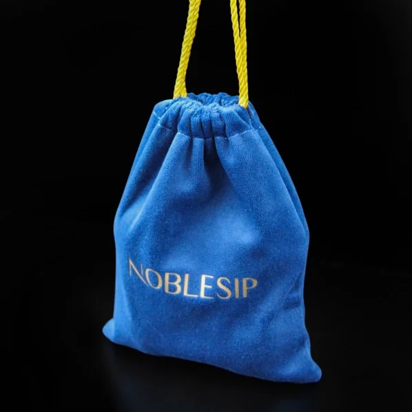 noble in bag 4efb9a01a2bcb5f60ef98cbbf2cbf5893cf93851348ea8492d881bc4854cb479.webp