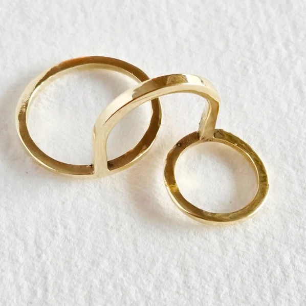 bisjoux double ring back a36385e15b9182f644d69e4237b20c3bbde11ff0b8e682c457082e25f39b7e9a.webp