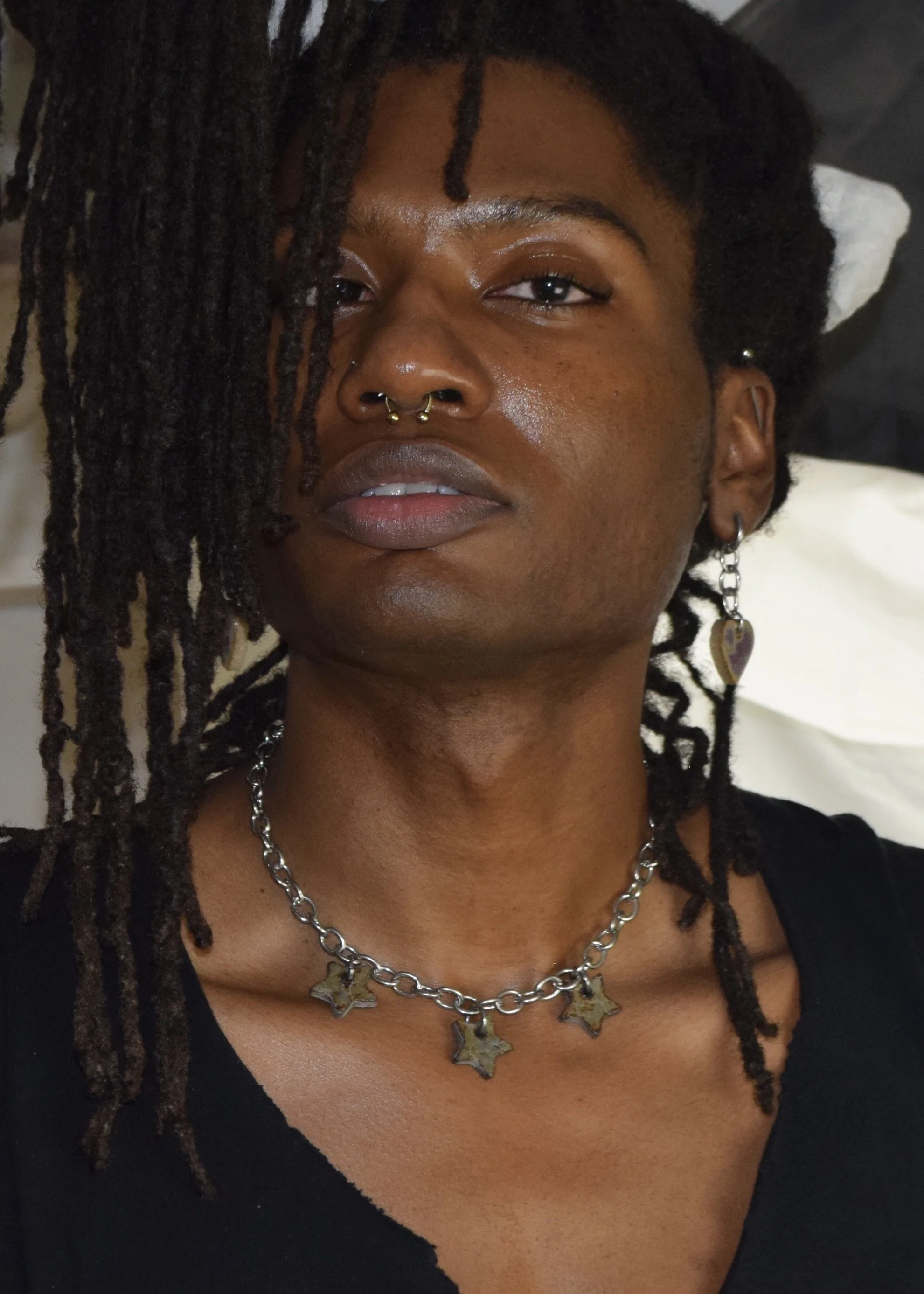 jewels 3 mini heart on front view DSC_0457.jpeg