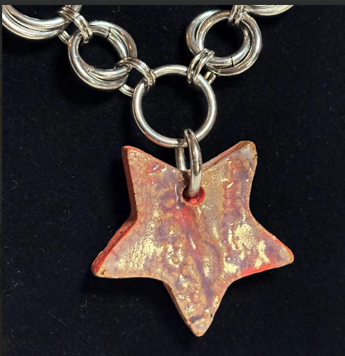 jewel pink heart on chain 2026-03-08 (2).png