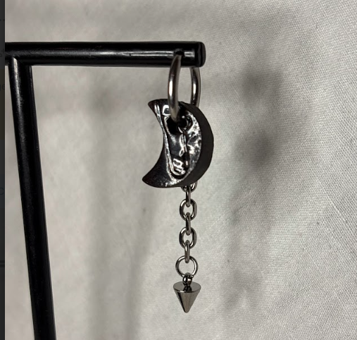 jewel half moon right 2026-03-08 (16).png