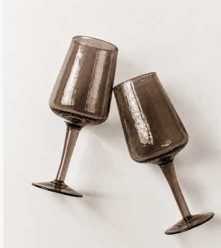 creative smoke wine glassess 2026-09-29 (4).png