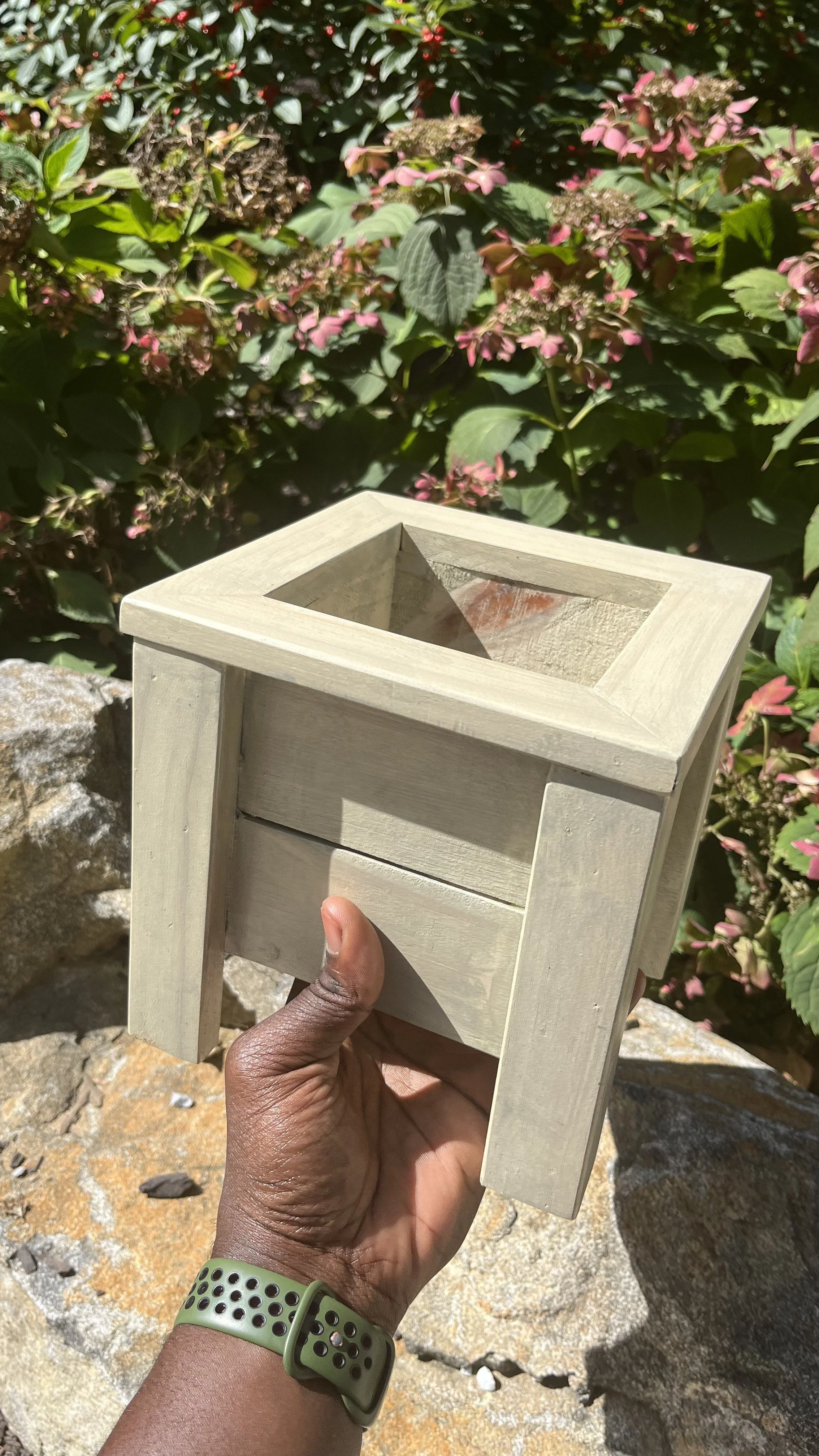 dashawn white planter IMG_2969.jpeg